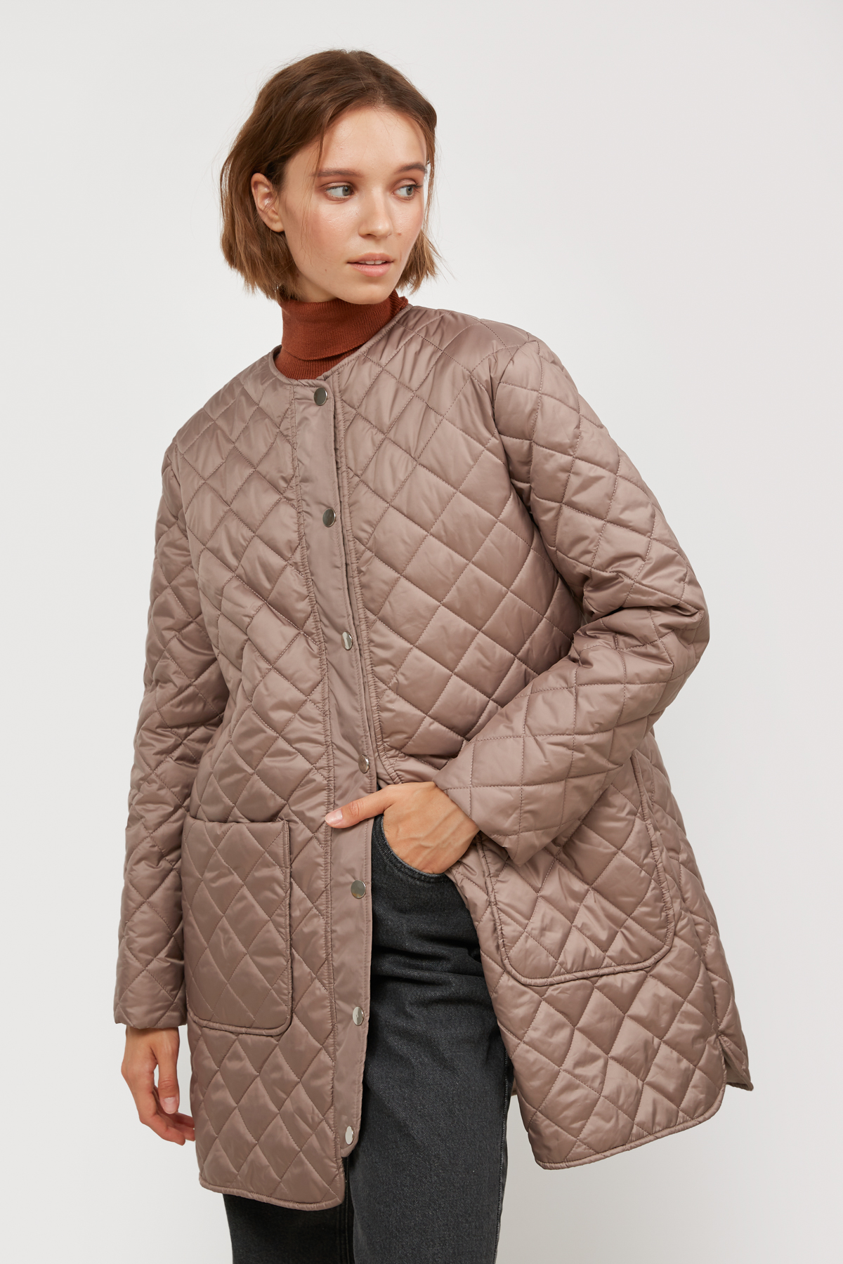 Brown puffer jacket with large pockets, photo 3