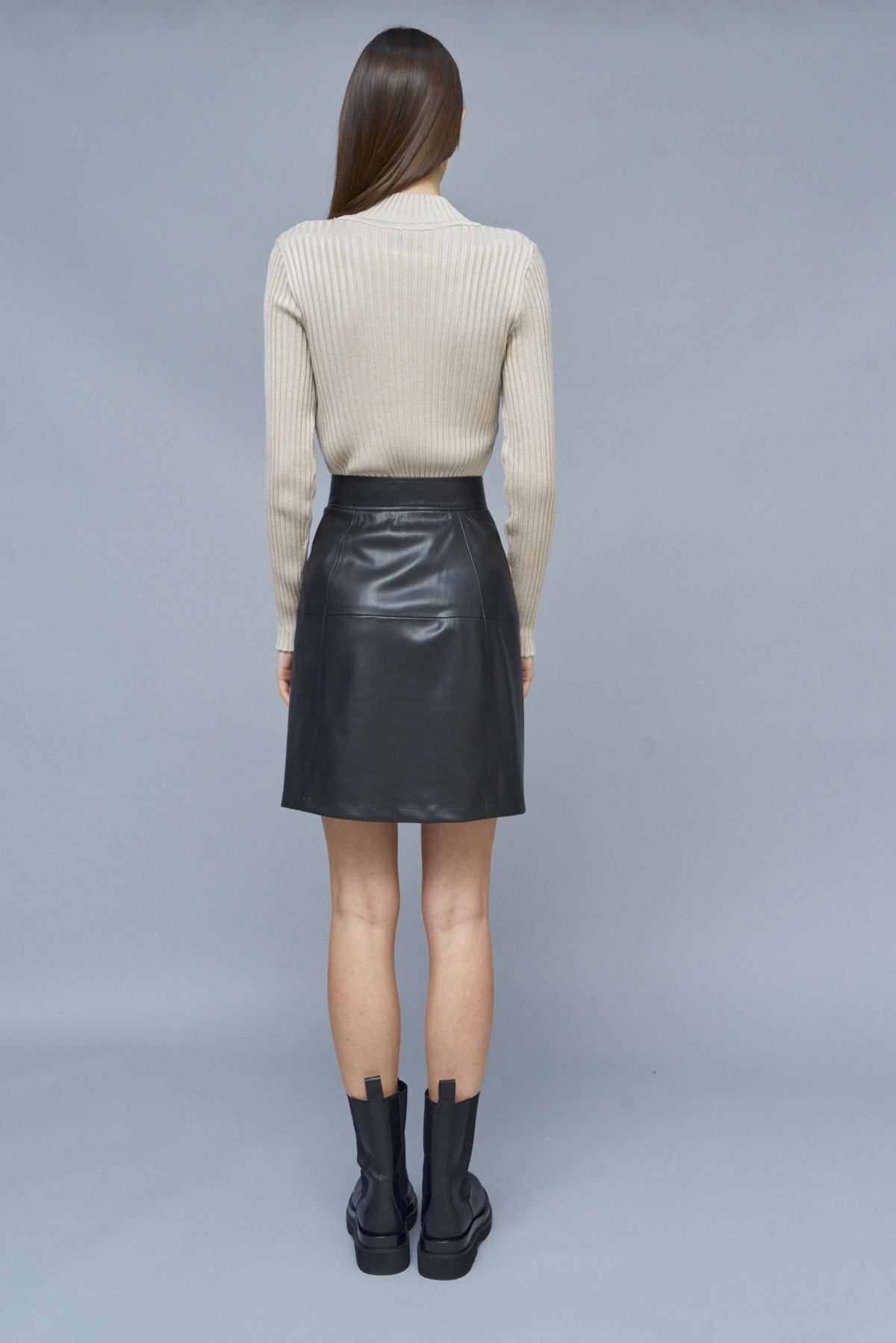 Mini black skirt with eco-leather , photo 3