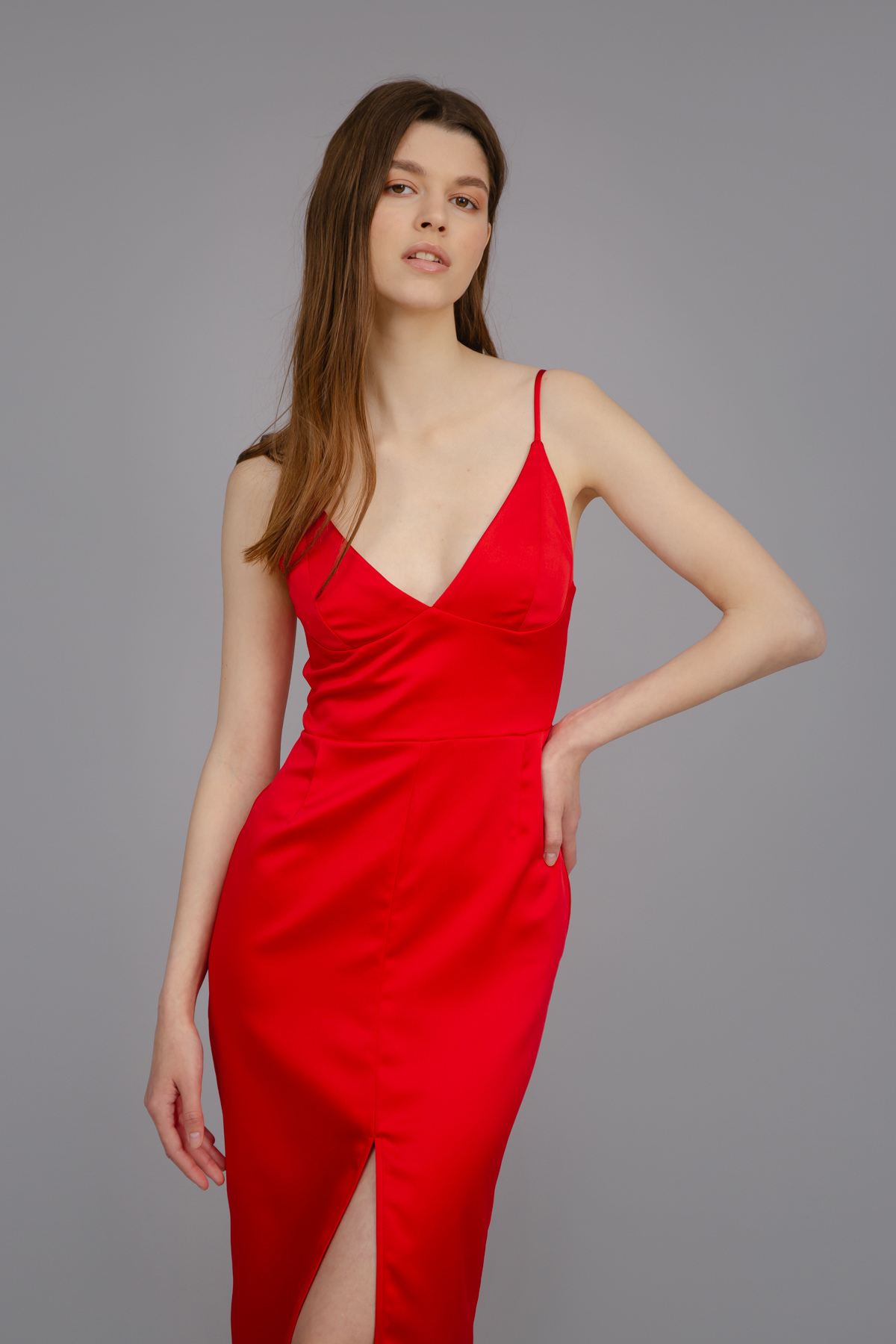 Red satin slip dress with cut-off waist, photo 1