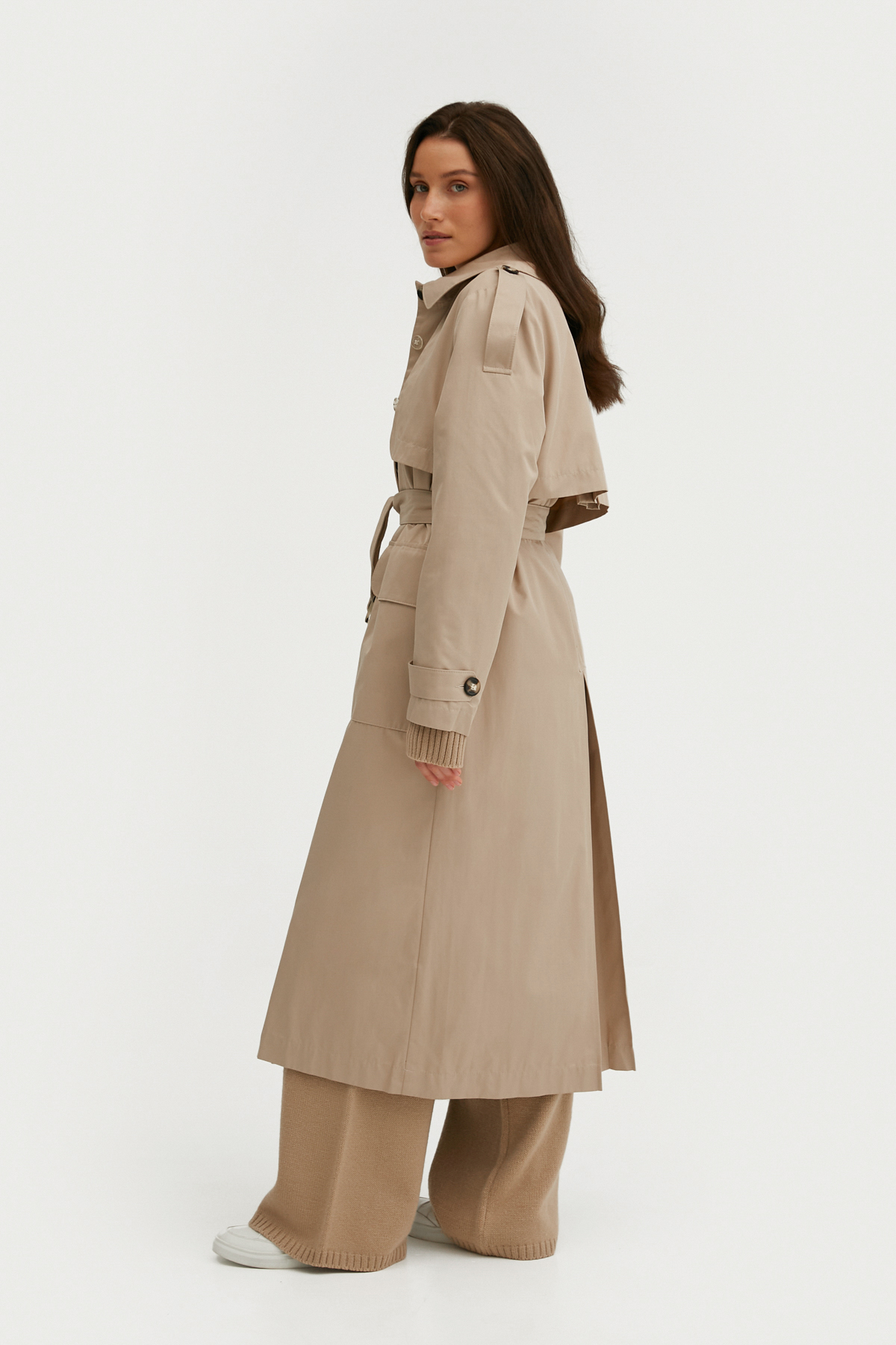 Beige trench coat with a straight silhouette, photo 1