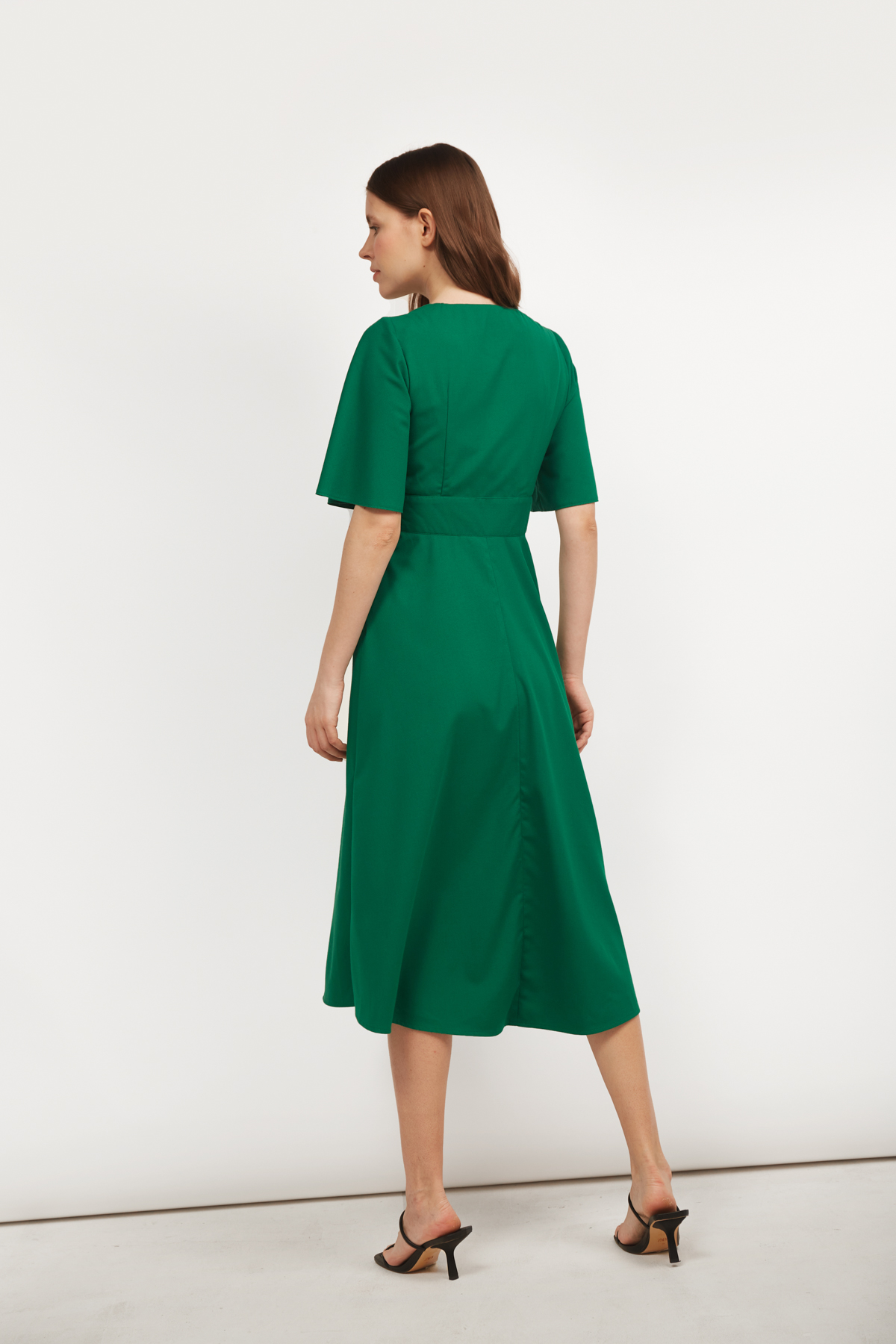 Green midi dress with V-neckline, photo 5