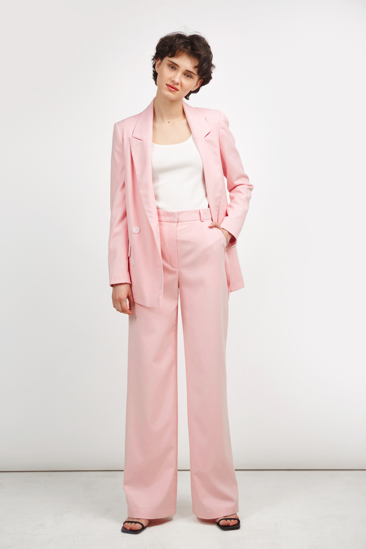 Pale pink straight trousers, photo 4