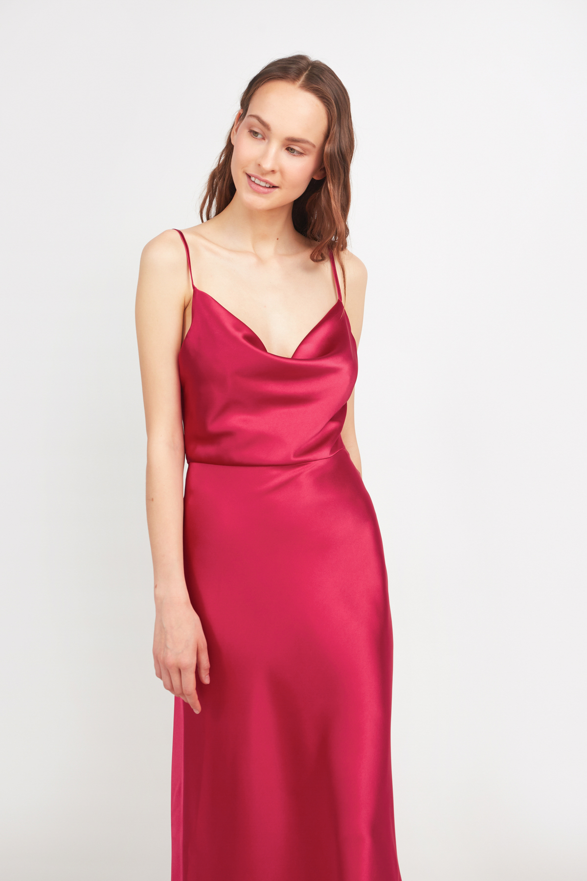 Платье-комбинация с провисанием в области декольте темно-розового цвета, фото 2