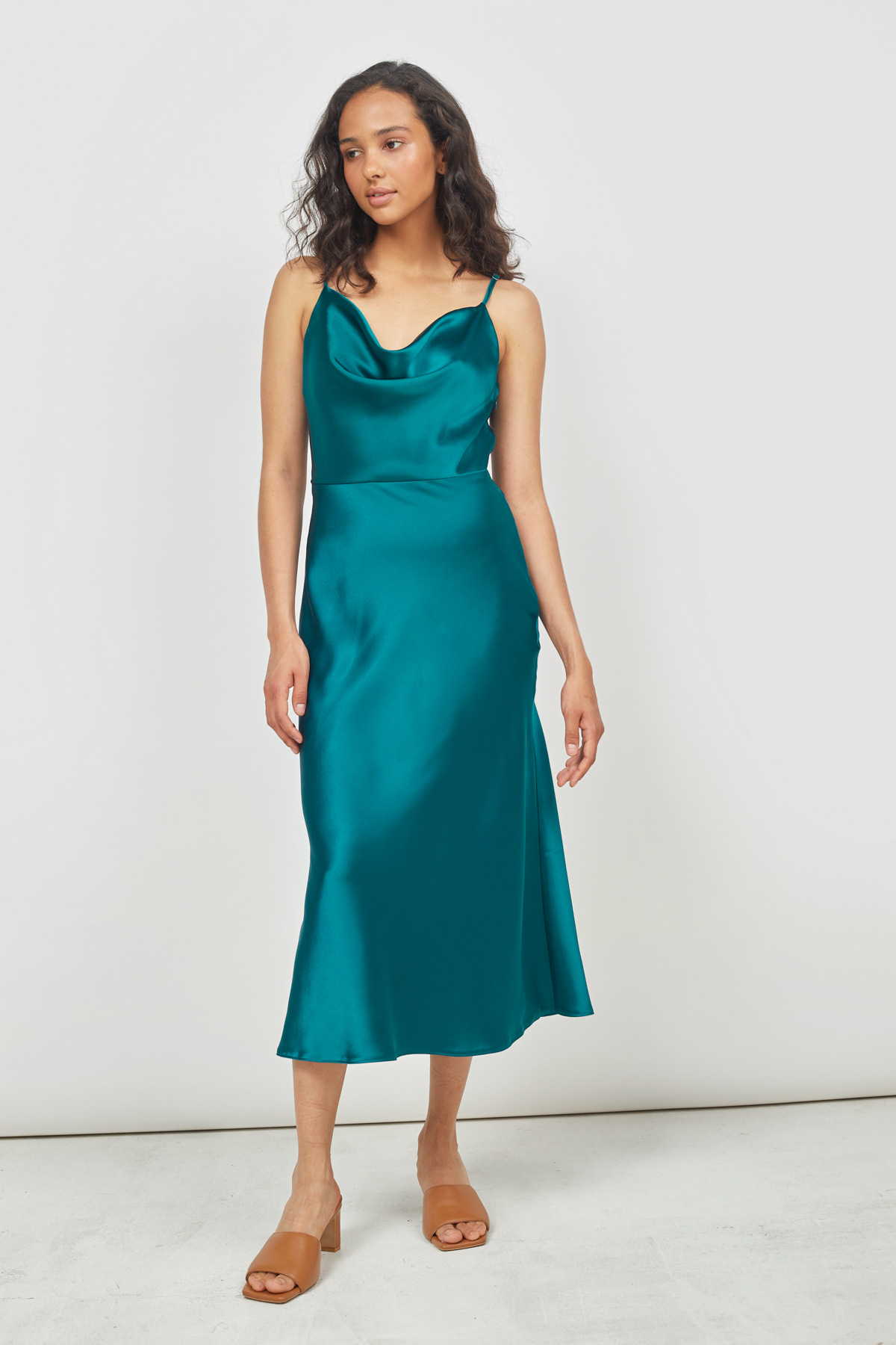 Сукня-комбінація з провисанням в області декольте смарагдового кольору, фото 2