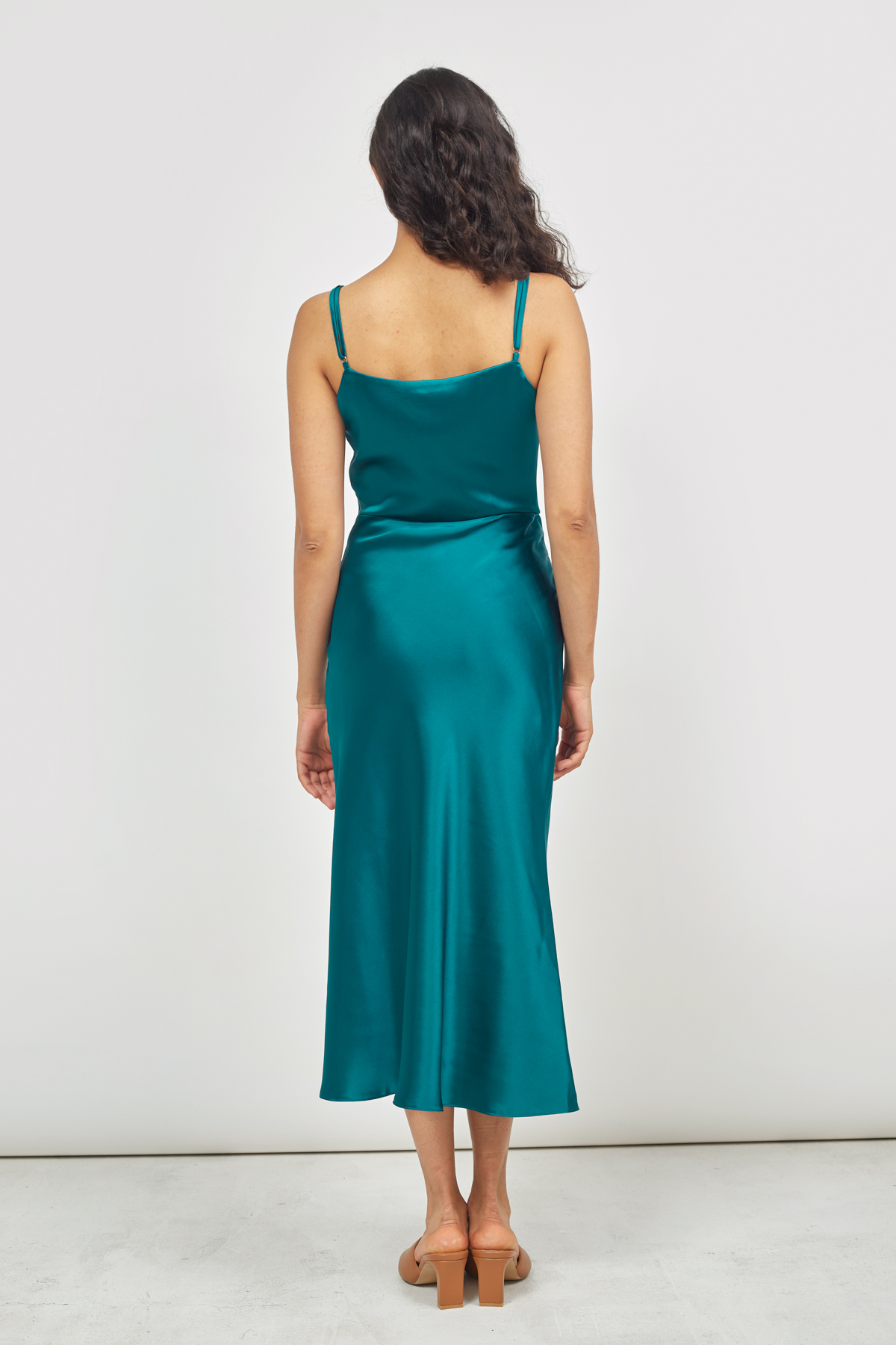 Сукня-комбінація з провисанням в області декольте смарагдового кольору, фото 4