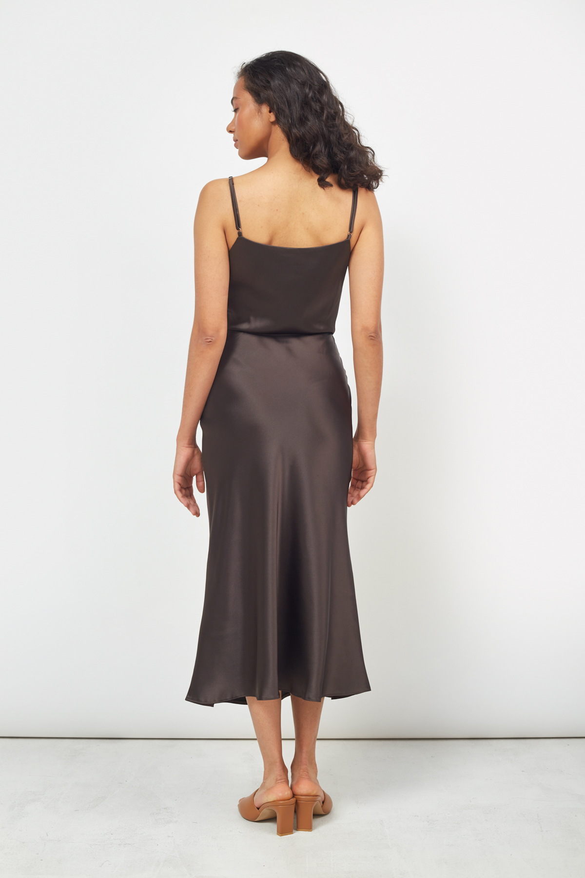 Сукня-комбінація з провисанням в області декольте шоколадного кольору, фото 4