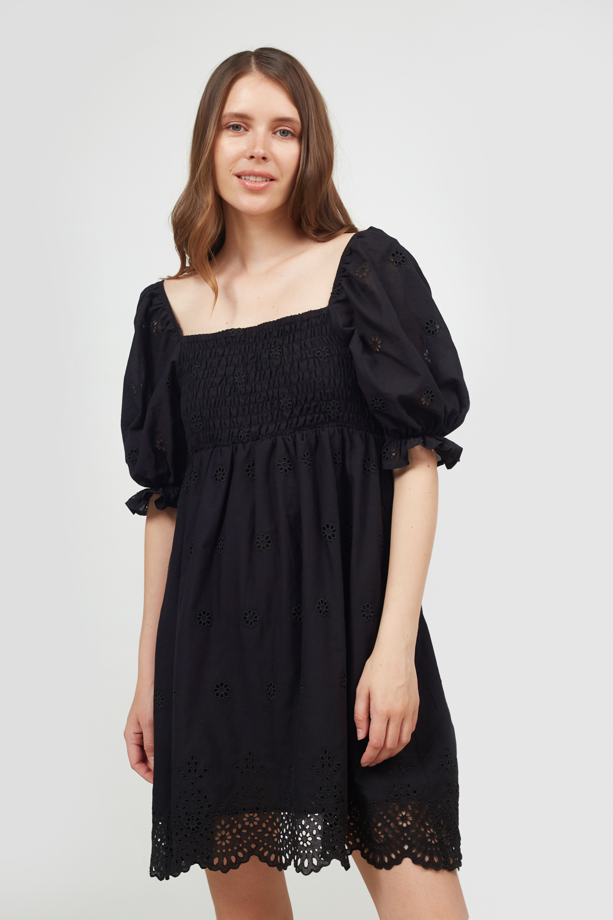 Бавовняна коротка сукня з чорного шиття, фото 1