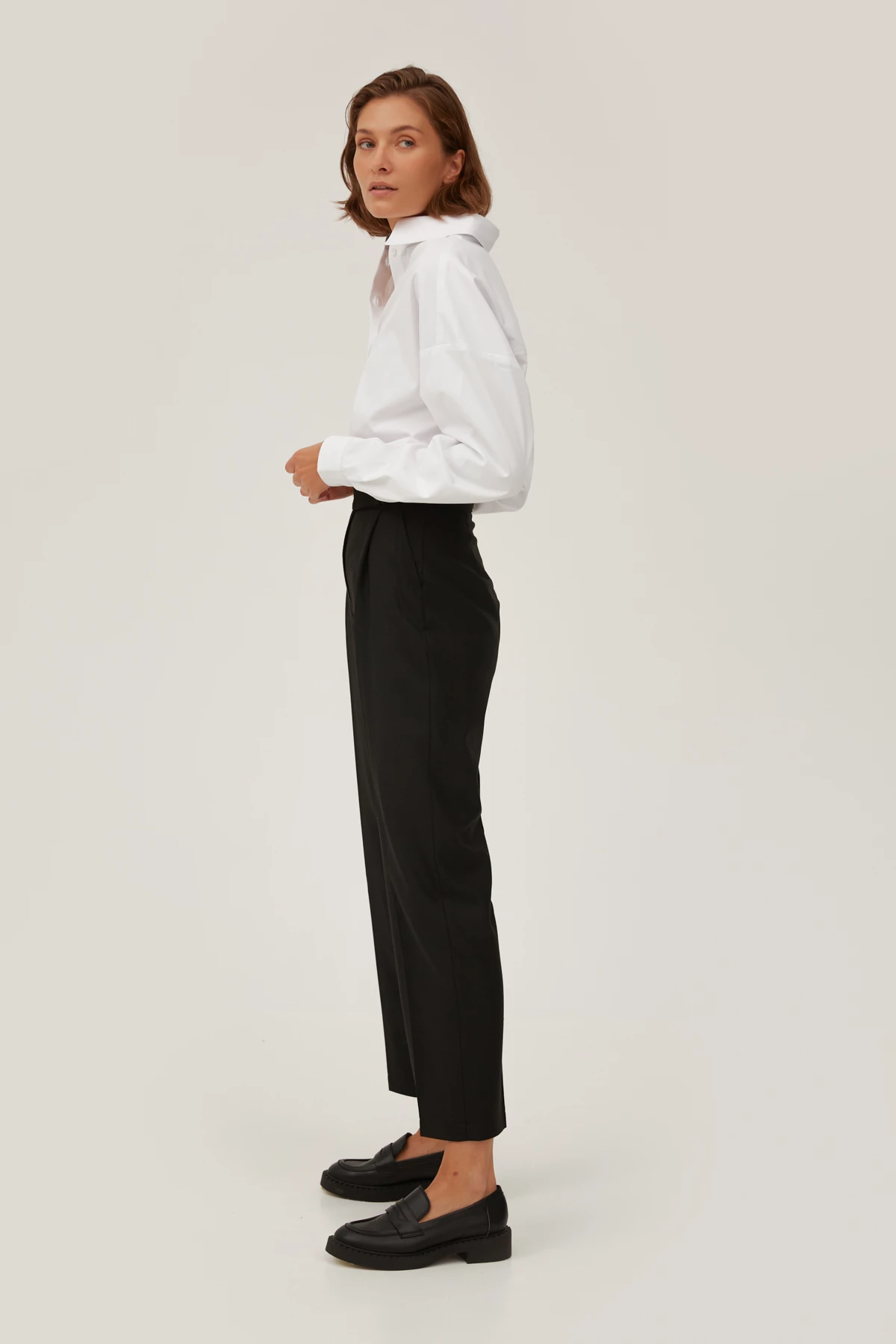 Black tapered trousers, photo 2