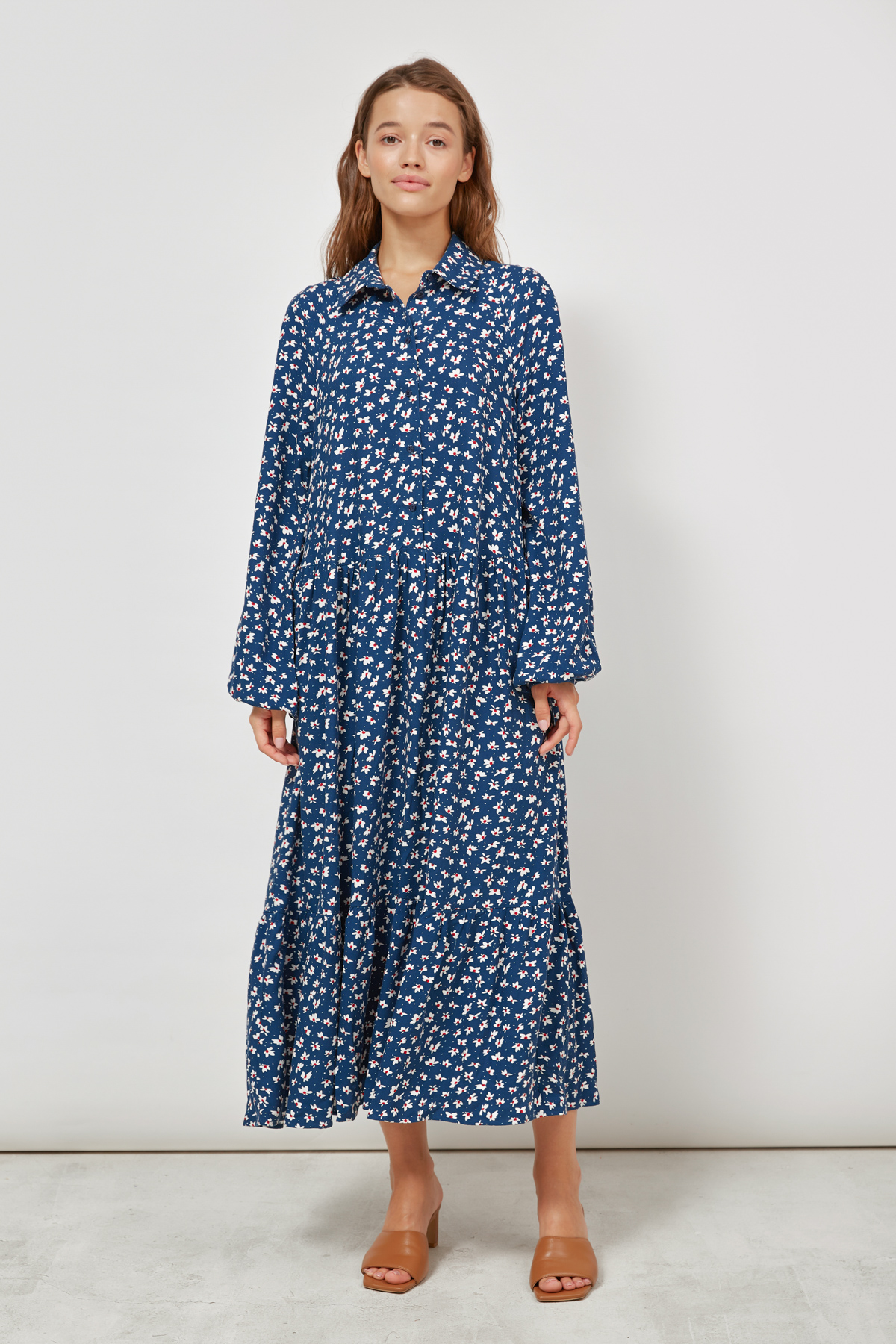 Loose-fit viscose dress in navy blue in print, photo 1