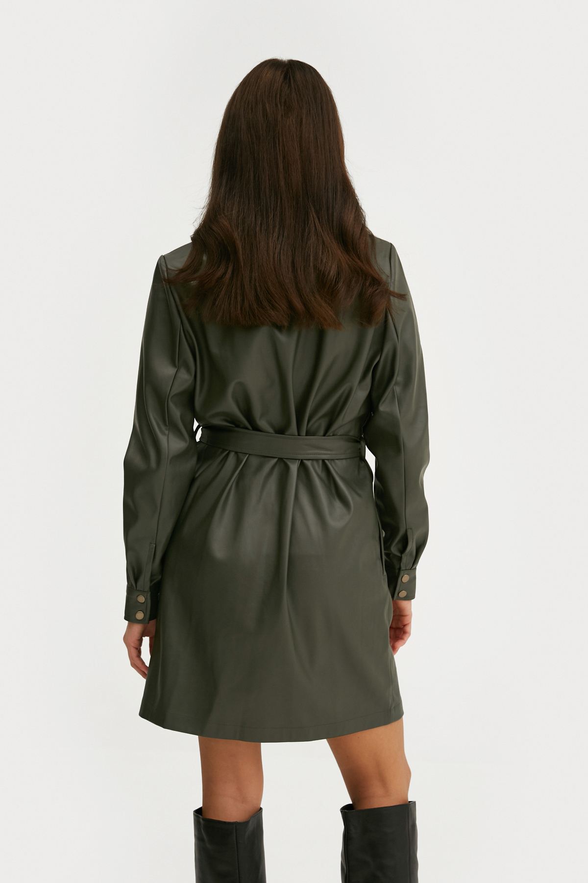 Коротка сукня-сорочка з темно-зеленої екошкіри, фото 5