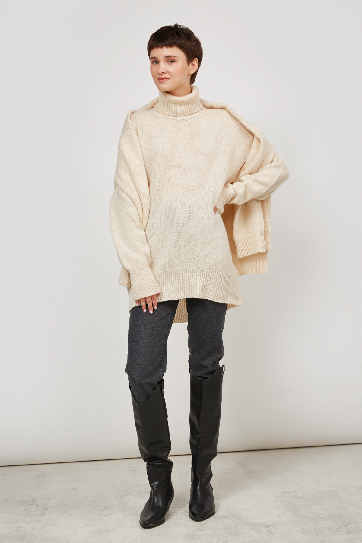 Cashmere milk knitted oversized sweater, photo 1