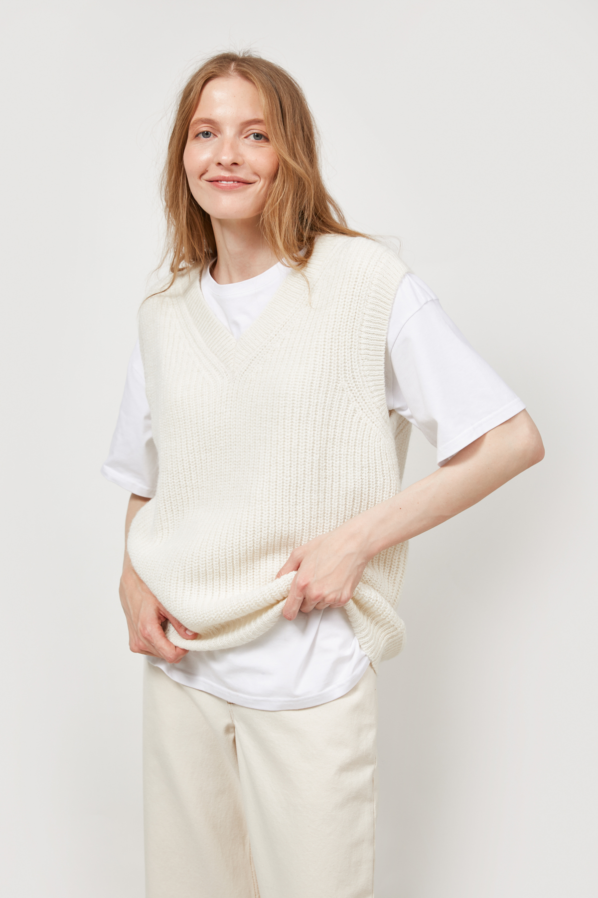 Knitted milky oversized vest with wool, photo 1
