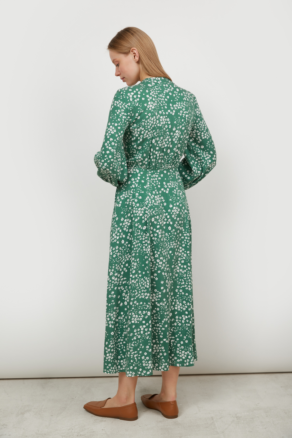 Midi dress with viscose green in flowers print, photo 4