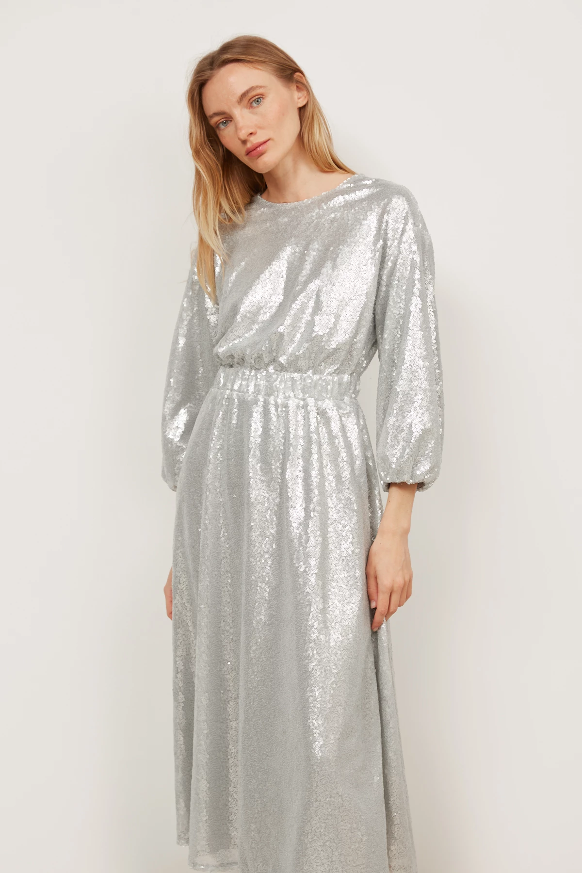 Сукня міді з паєток срібного кольору, фото 3