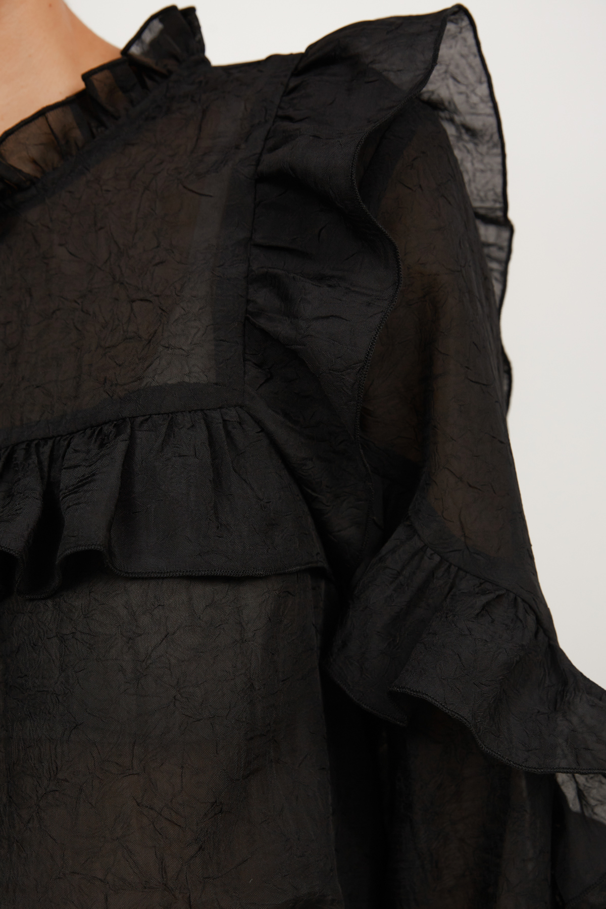 Blouse with ruffles in wrinkled chiffon in black, photo 4