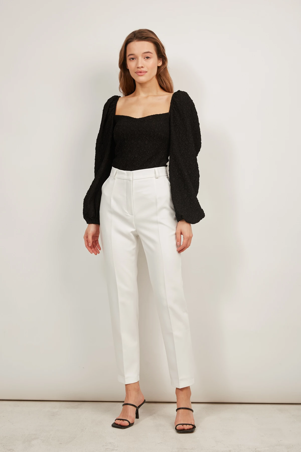 Milk tapered trousers, photo 1
