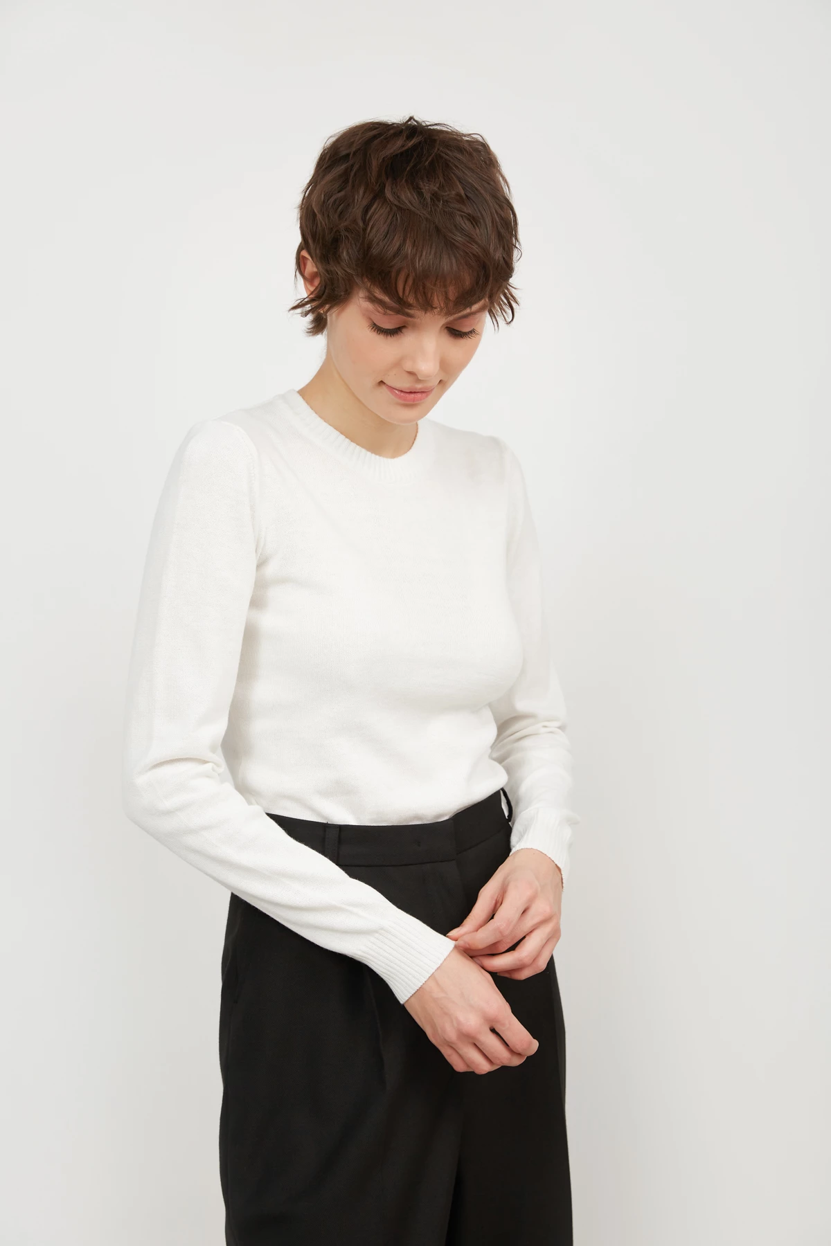 Knitted white jumper with cotton, photo 1