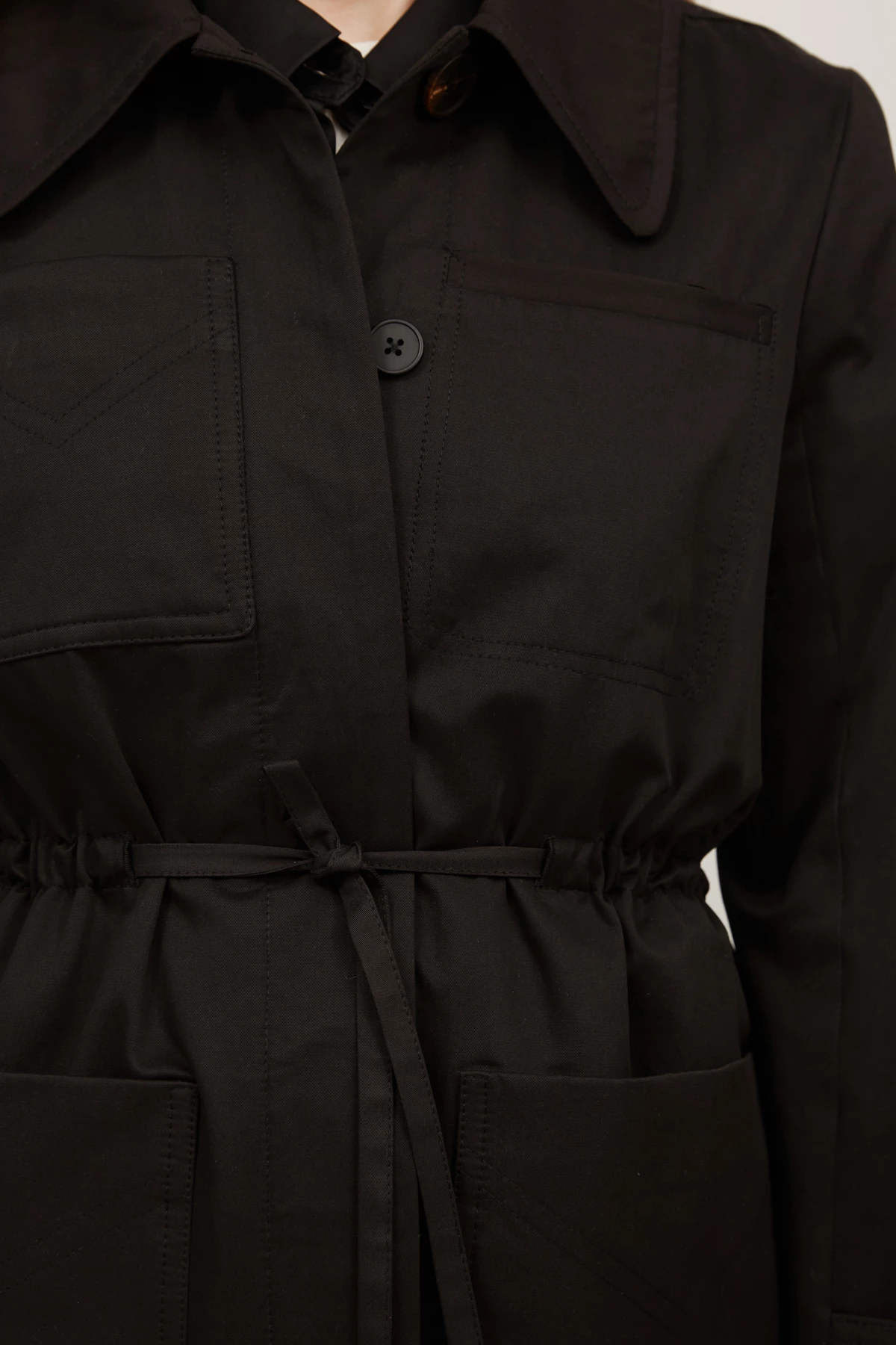 Коротка куртка з плащівки чорного кольору, фото 3