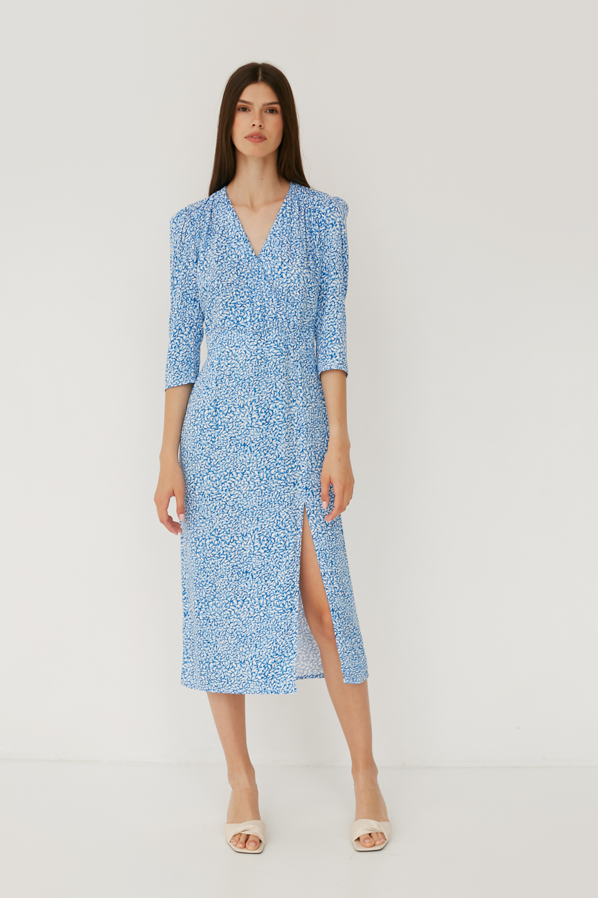 Viscose midi dress with slit in blue drops print, photo 2