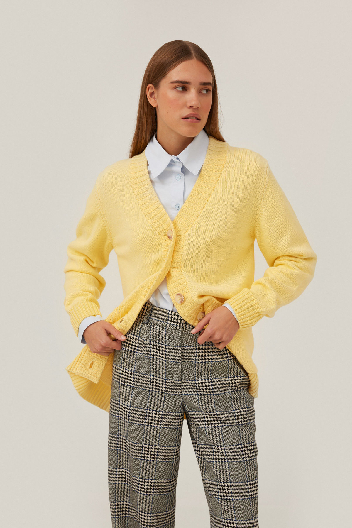 Light yellow oversized knitted cardigan, photo 3