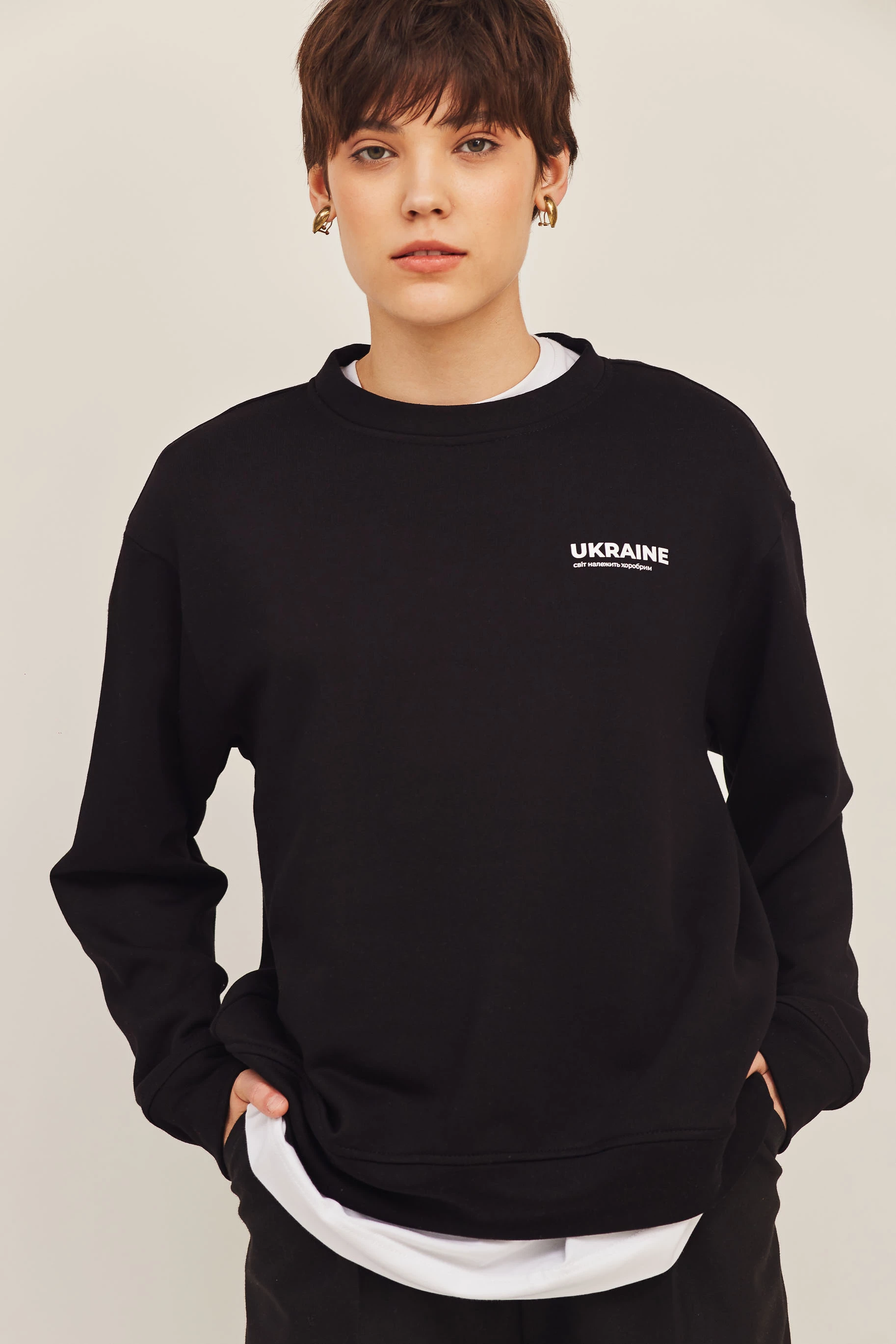 Black jersey sweatshirt with "Ukraine" print, photo 1