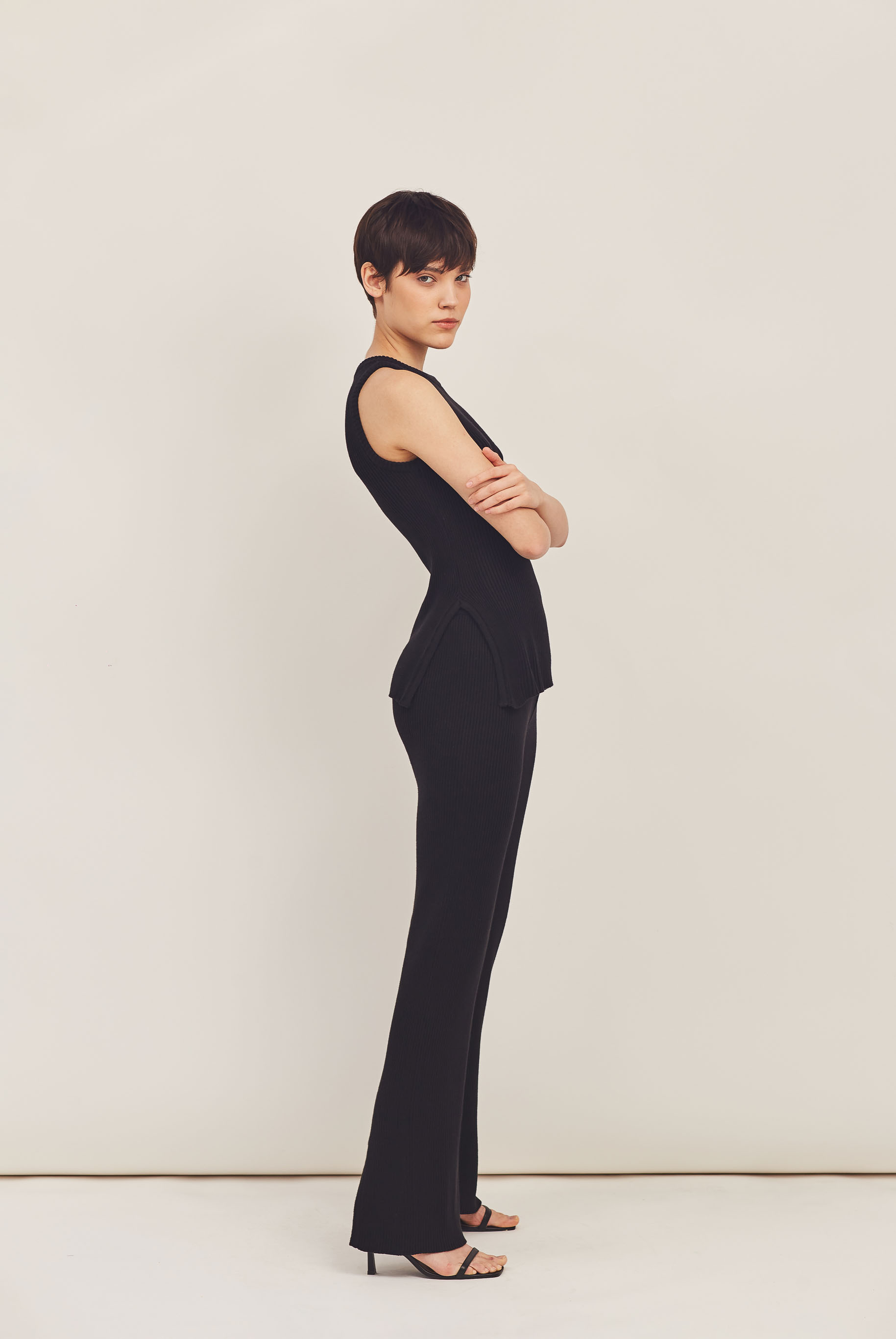 Black ribbed wide-leg knitted pants, photo 2
