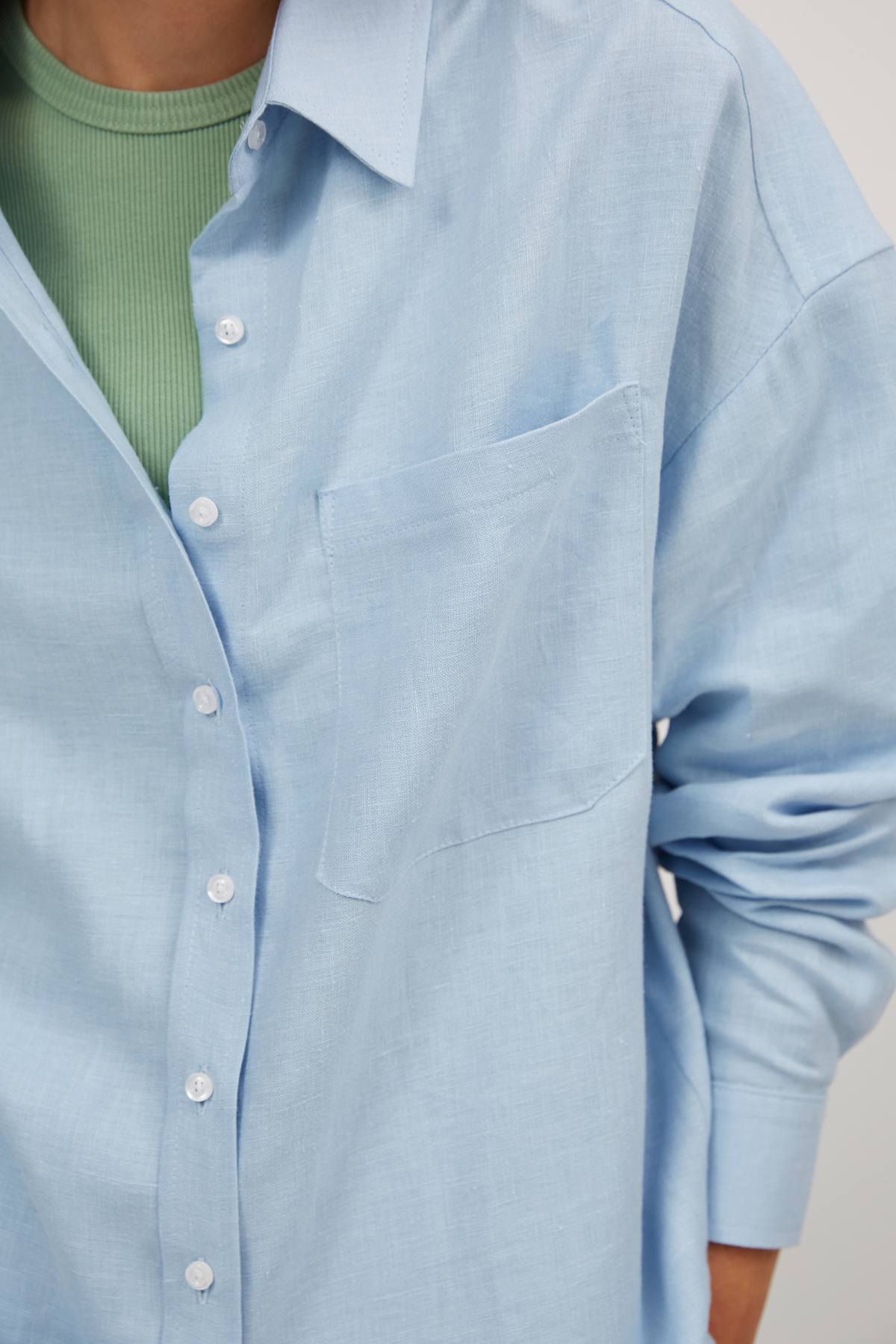 Blue loose-fit linen shirt , photo 2
