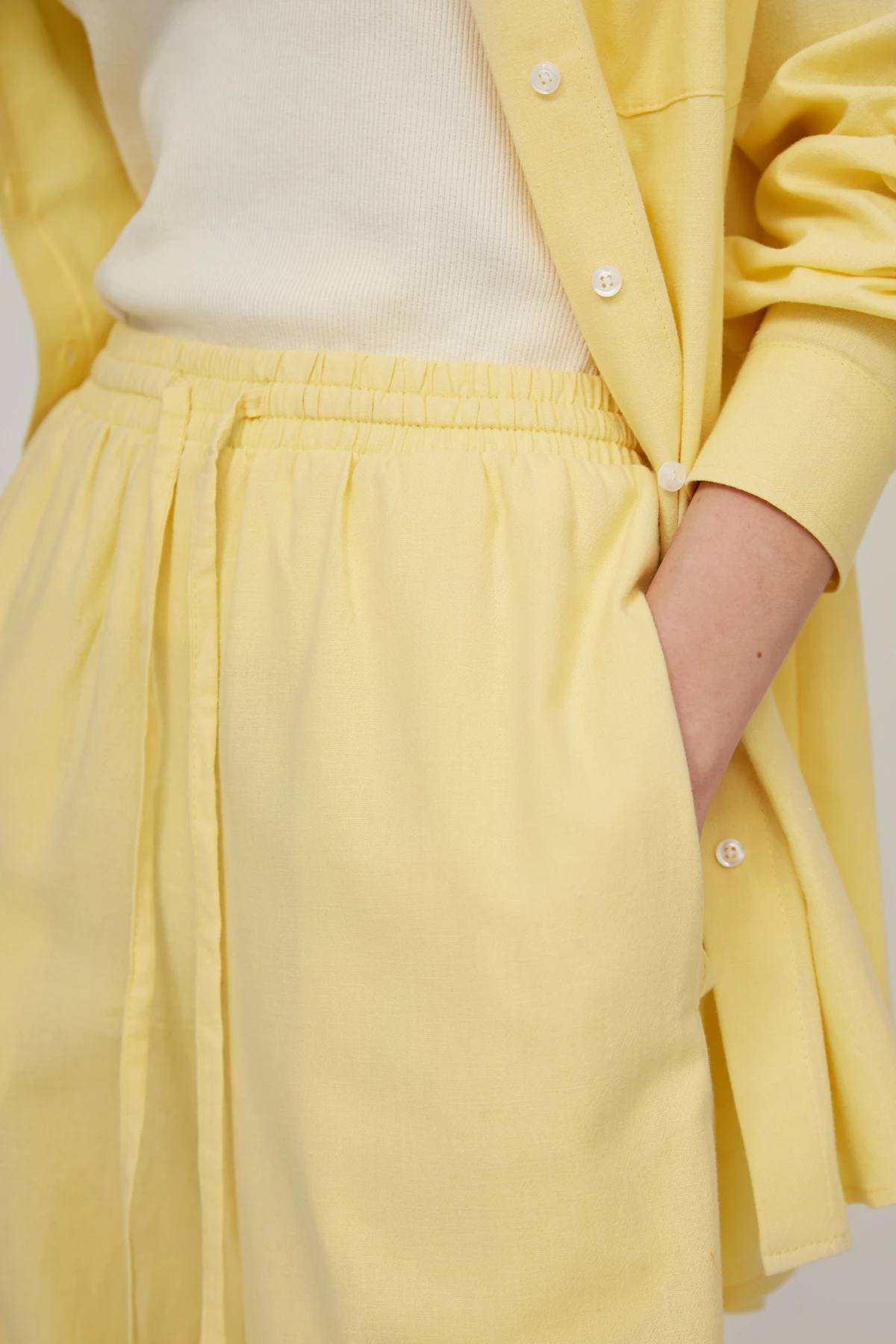 Светло-желтые свободные брюки со льном, фото 5
