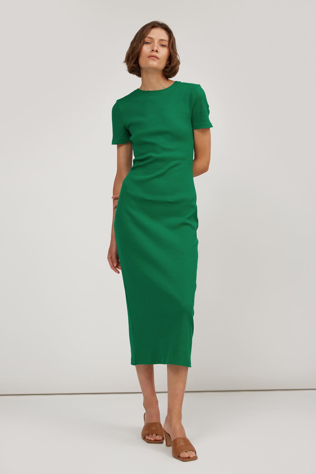 Green waist-fitted ribbed jersey midi dress , photo 1