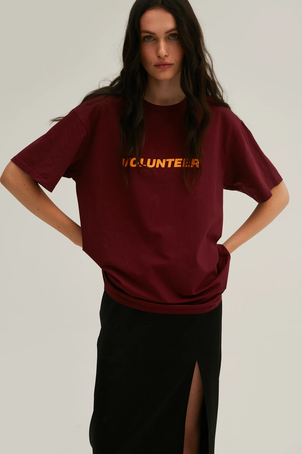 Бордова унісекс-футболка з написом "Volunteer" з трикотажу, фото 8