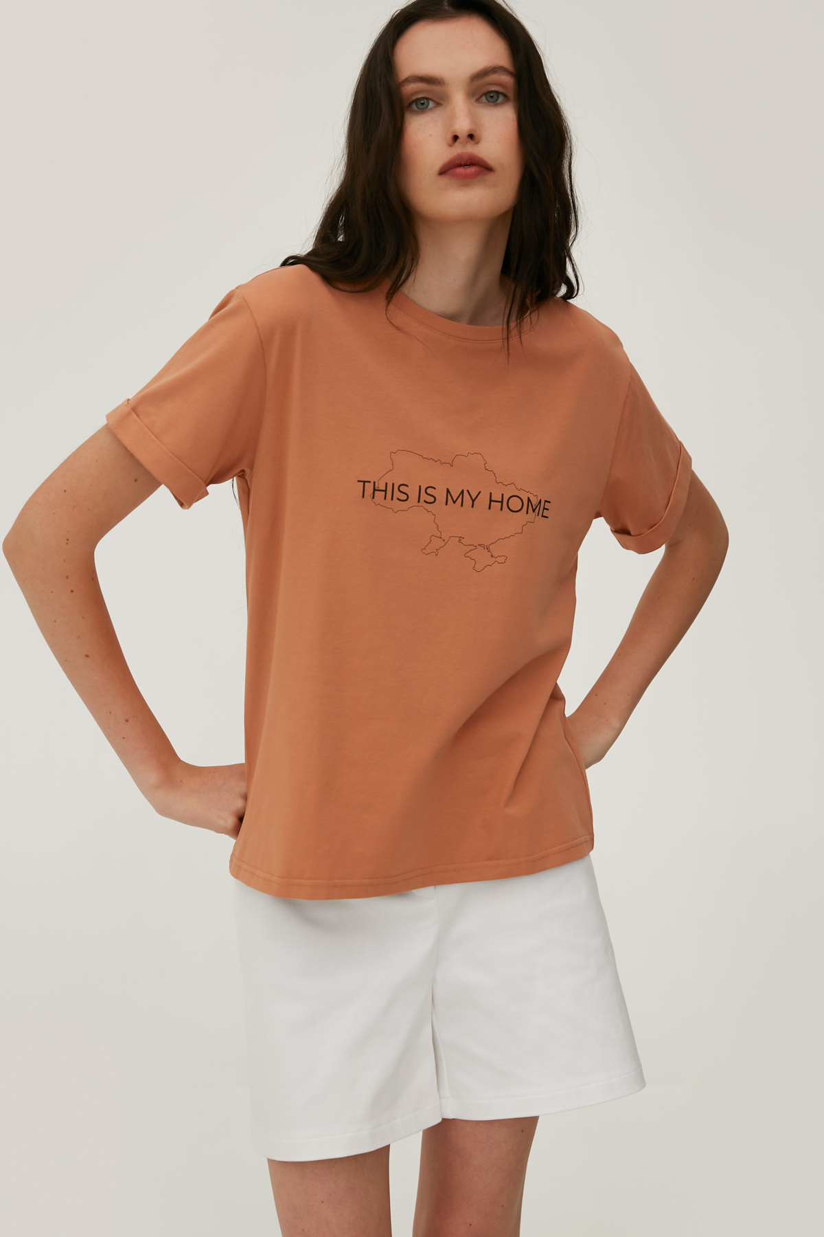 Карамельная футболка с надписью "This is my home" с широким удлиненным рукавом, фото 1