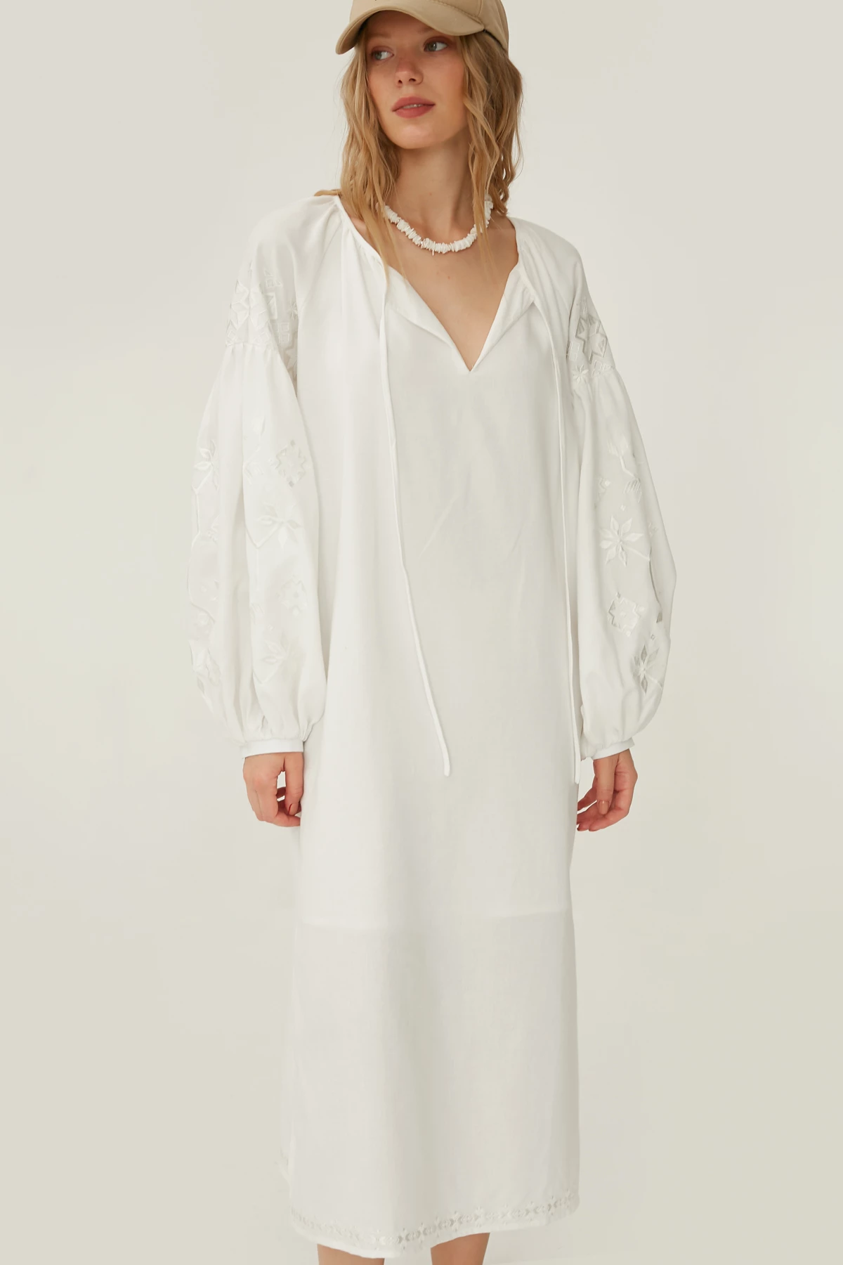 Молочна вишита сукня "білим по білому" з льоном, фото 3