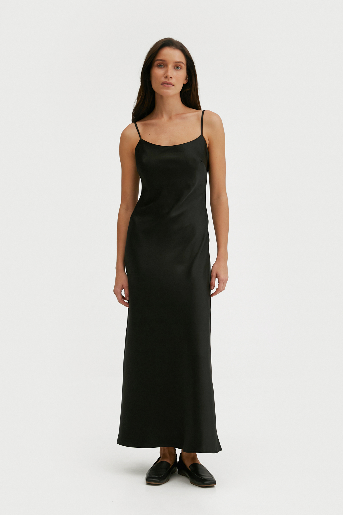 Черное сатиновое платье длинное миди с открытой спиной, фото 2