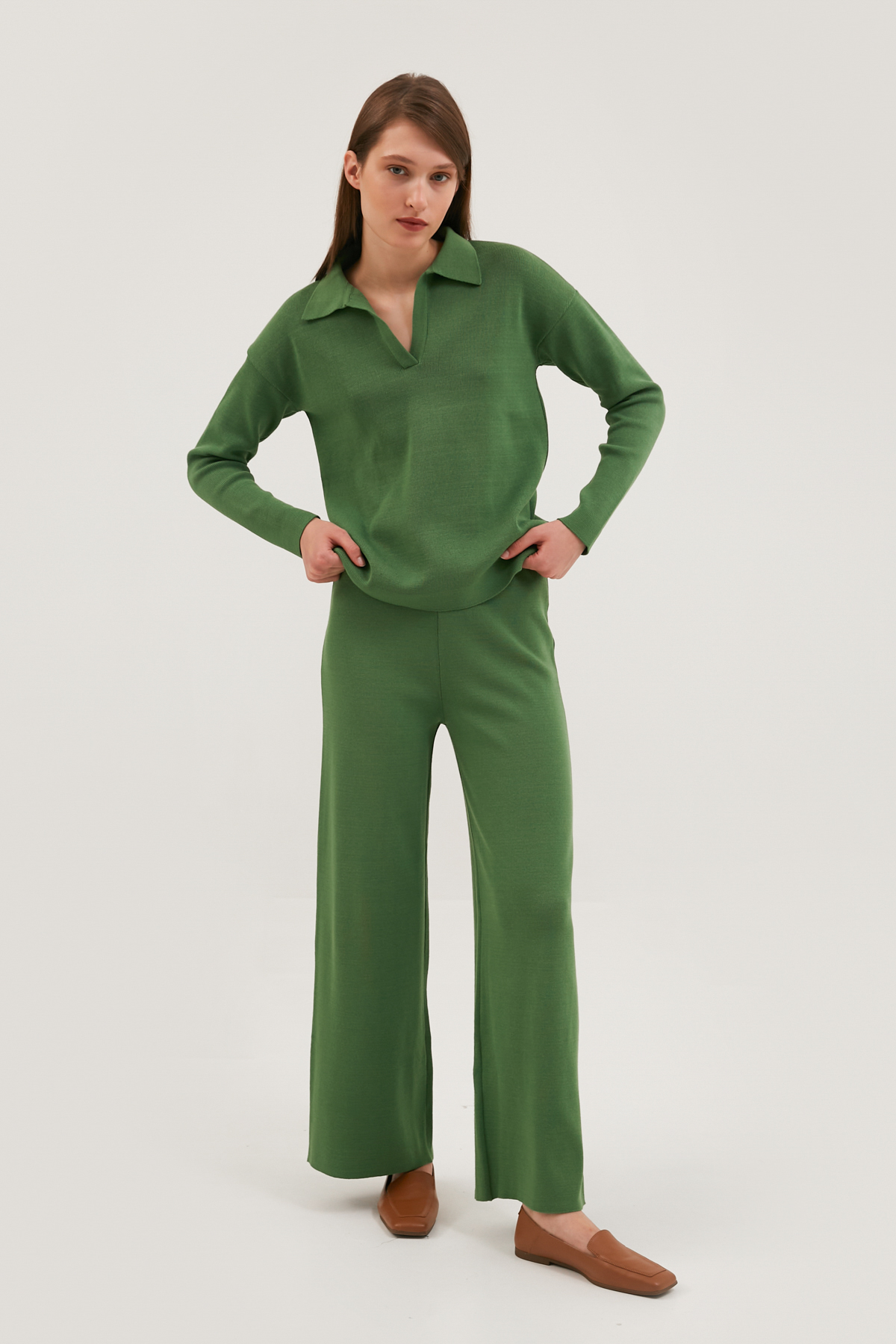 Зелені вкорочені в'язані штани з віскозою, фото 3