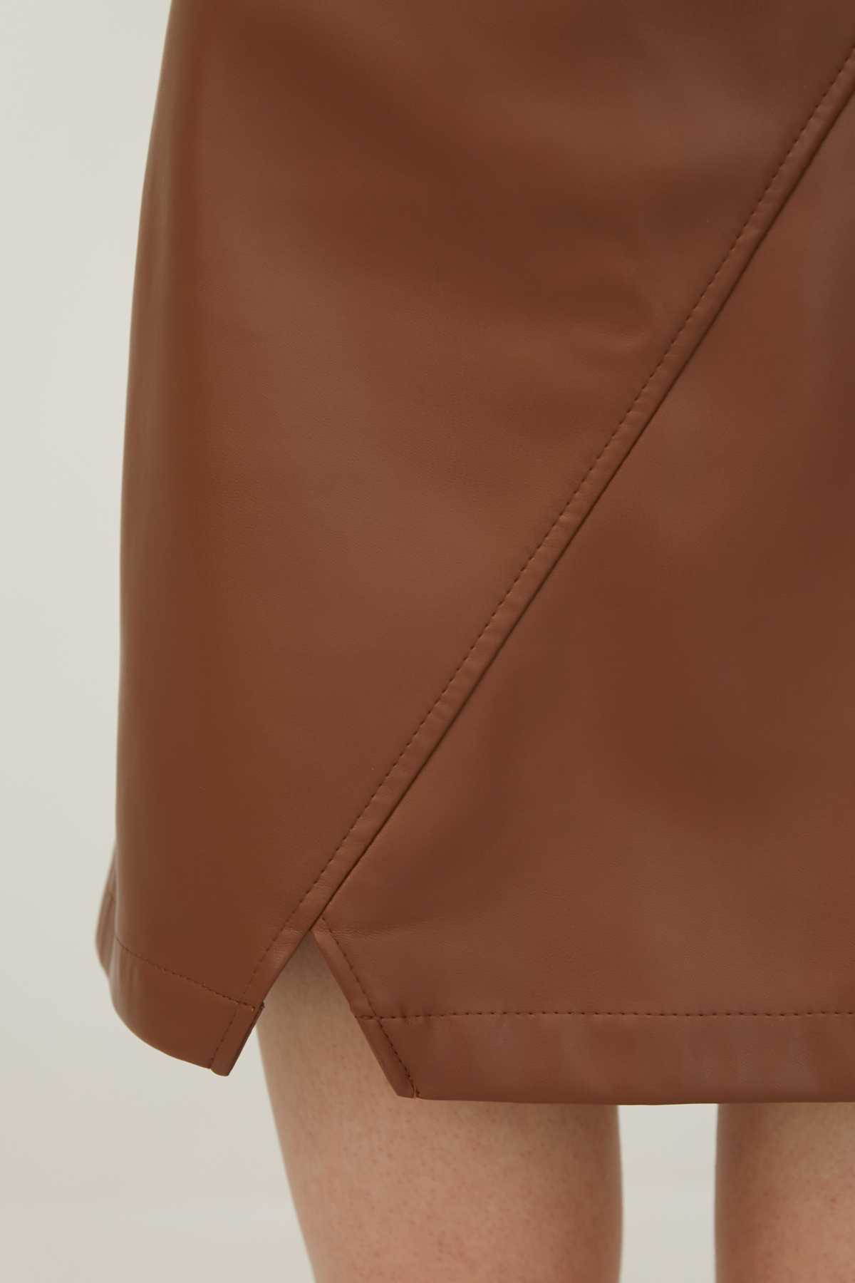 Caramel eco-leather mini skirt, photo 4