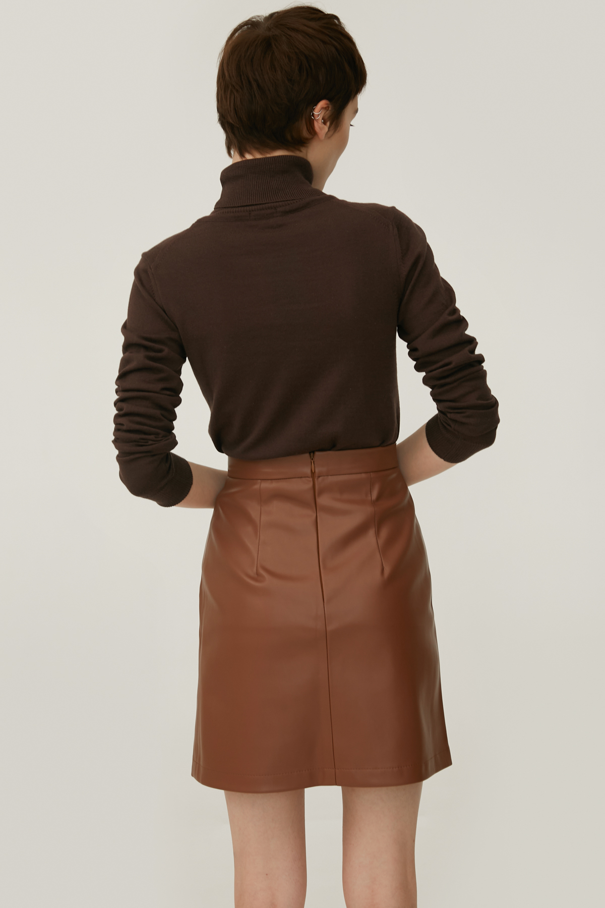 Caramel eco-leather mini skirt, photo 5