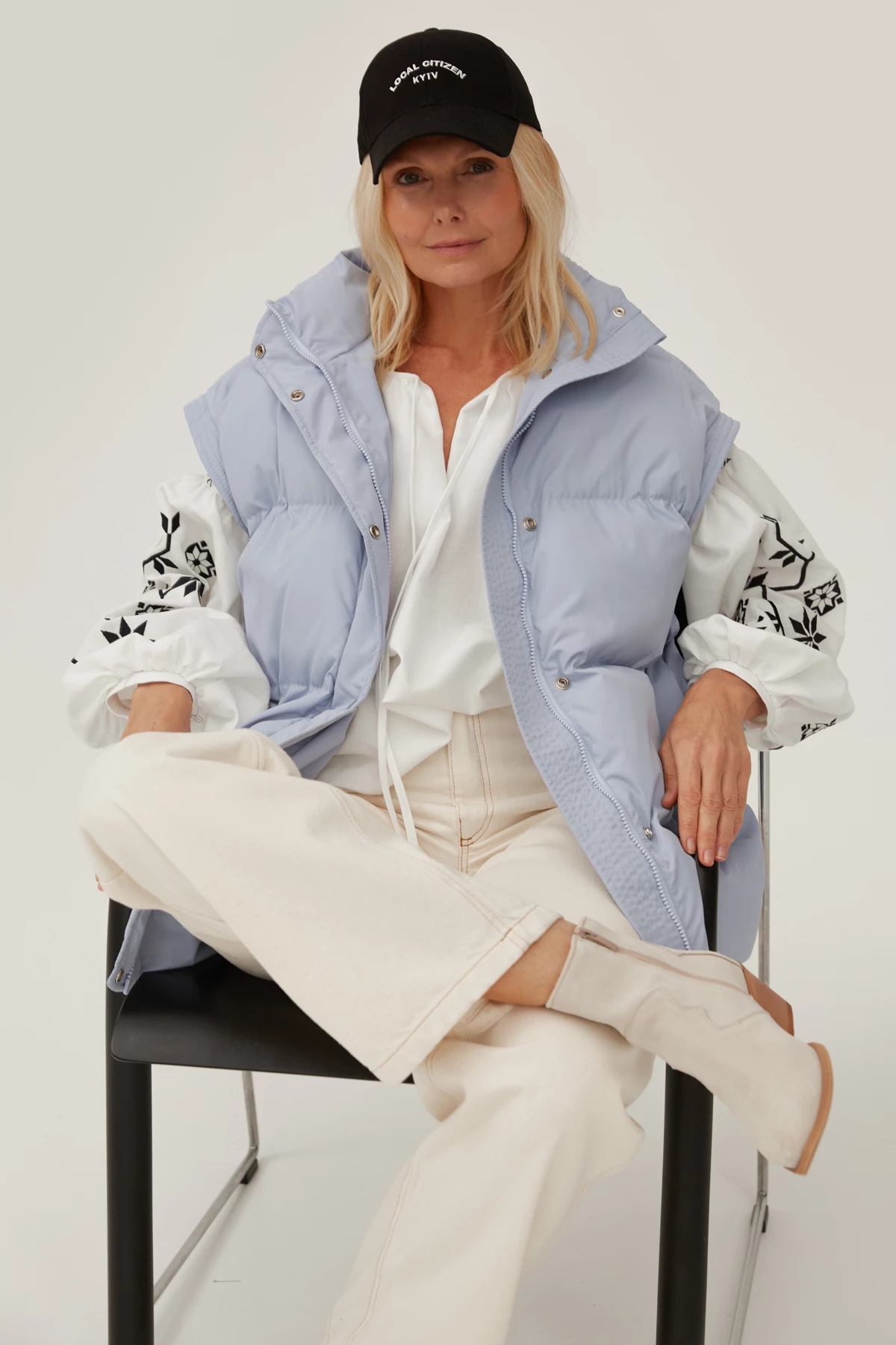 Straight light blue quilted vest, photo 6