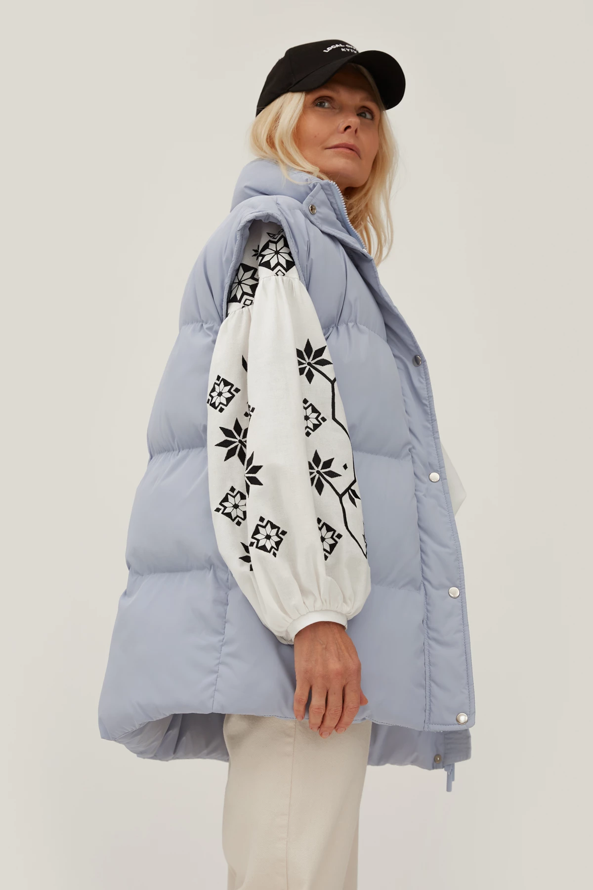Straight light blue quilted vest, photo 7