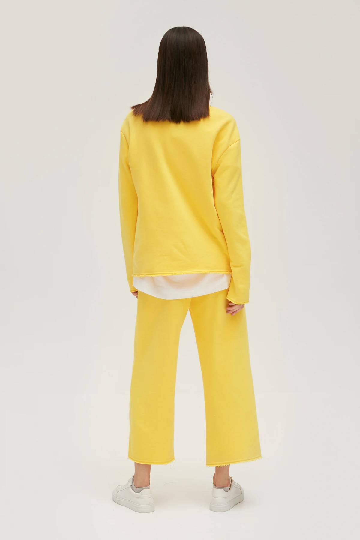 Yellow cropped pants made of knitwear, photo 3