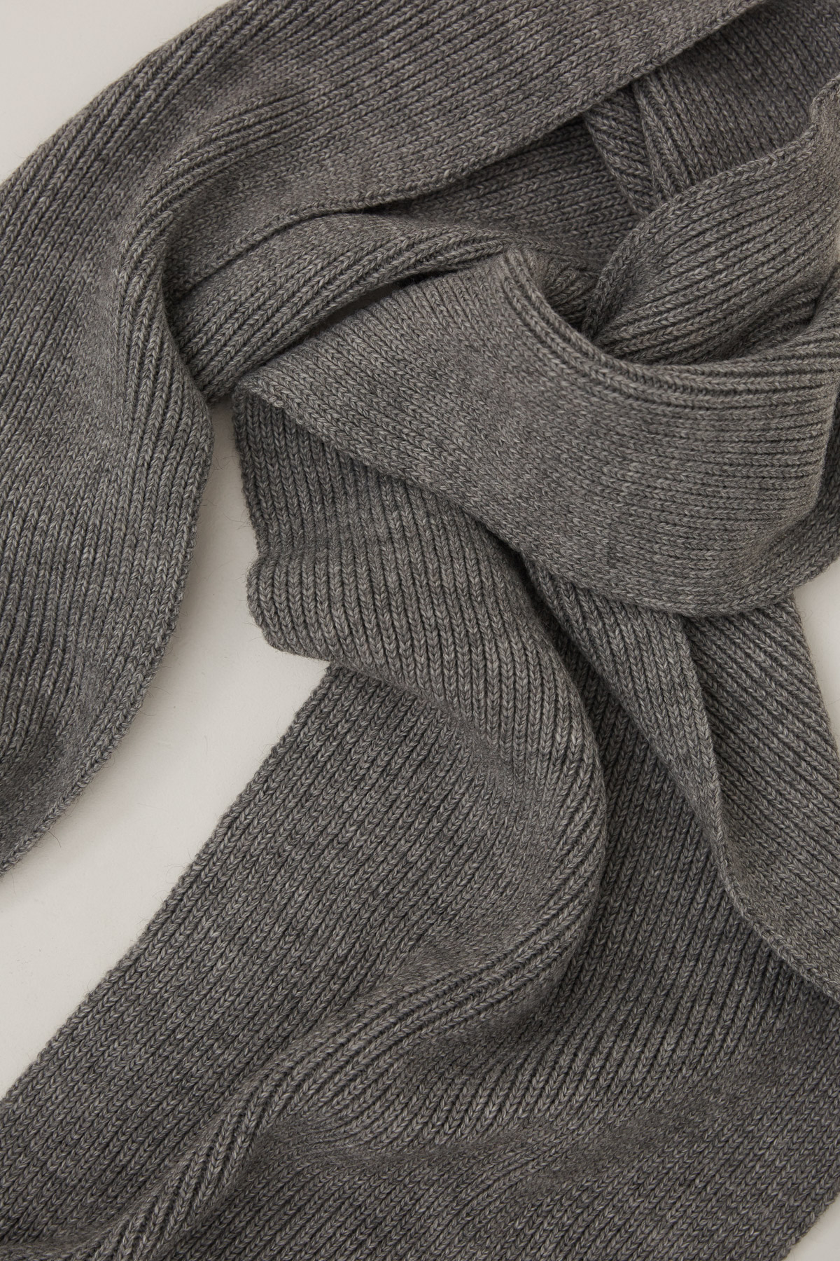 В'язаний шарф з вовни сірого кольору, фото 6
