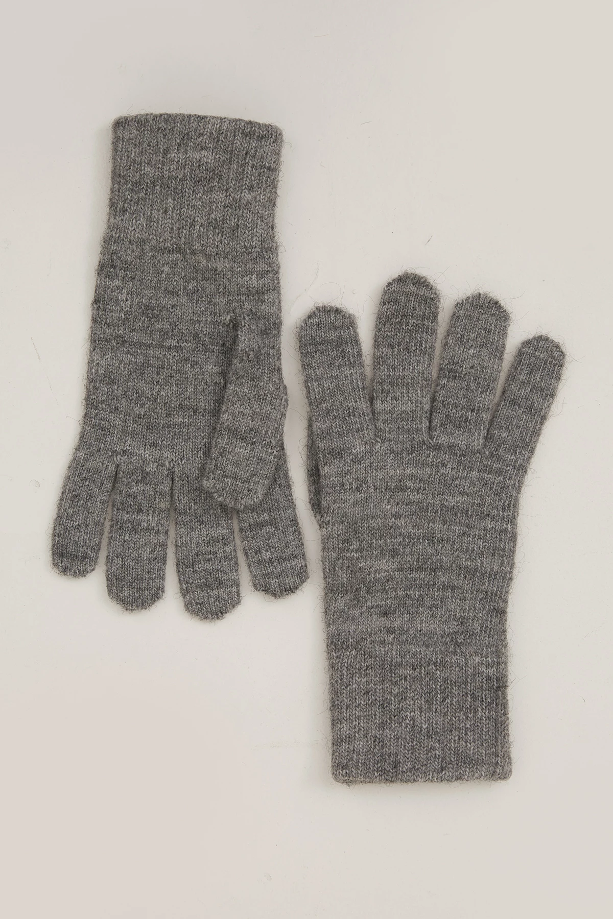 Knitted woolen grey gloves, photo 1
