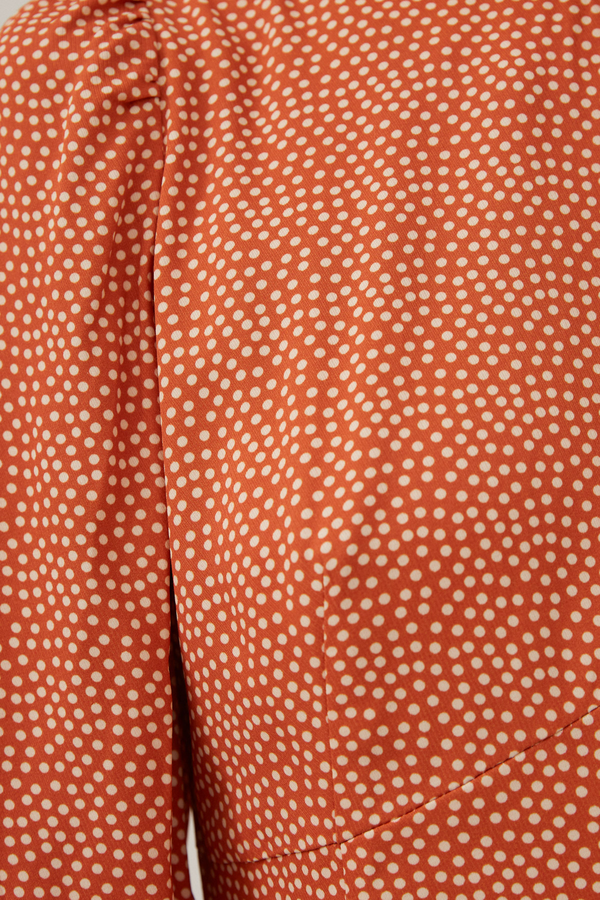 Карамельна коротка сукня в горох зі 100% віскози, фото 2