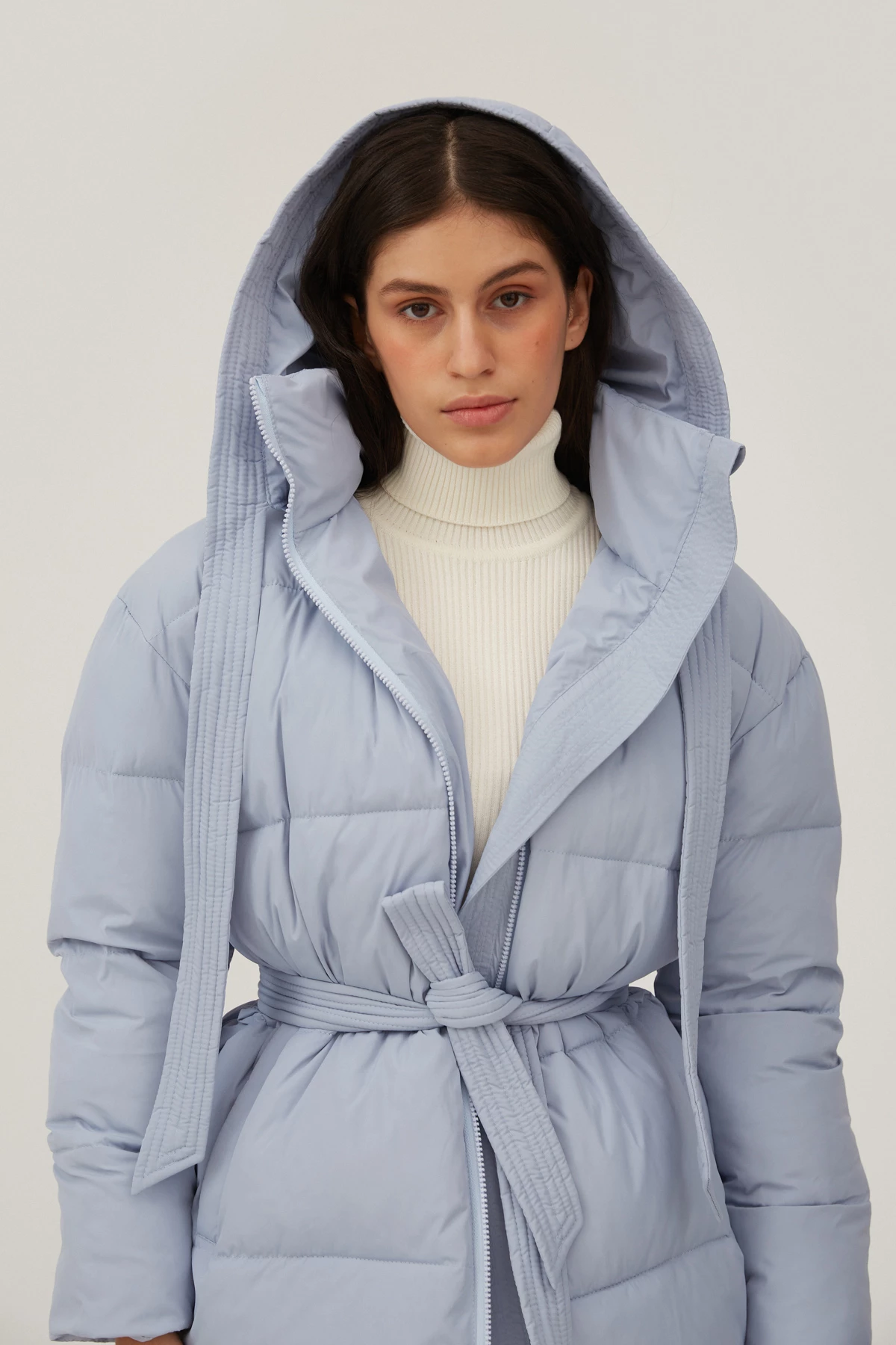 Blue quilted jacket with a detachable hood, photo 4