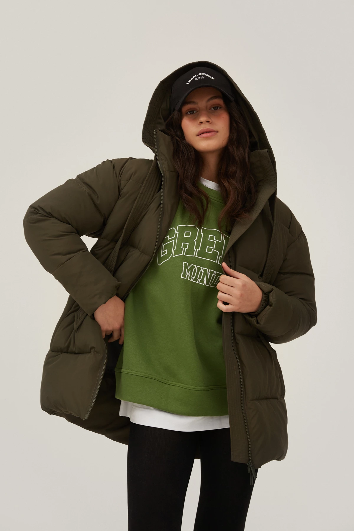 Khaki quilted jacket with a detachable hood, photo 6