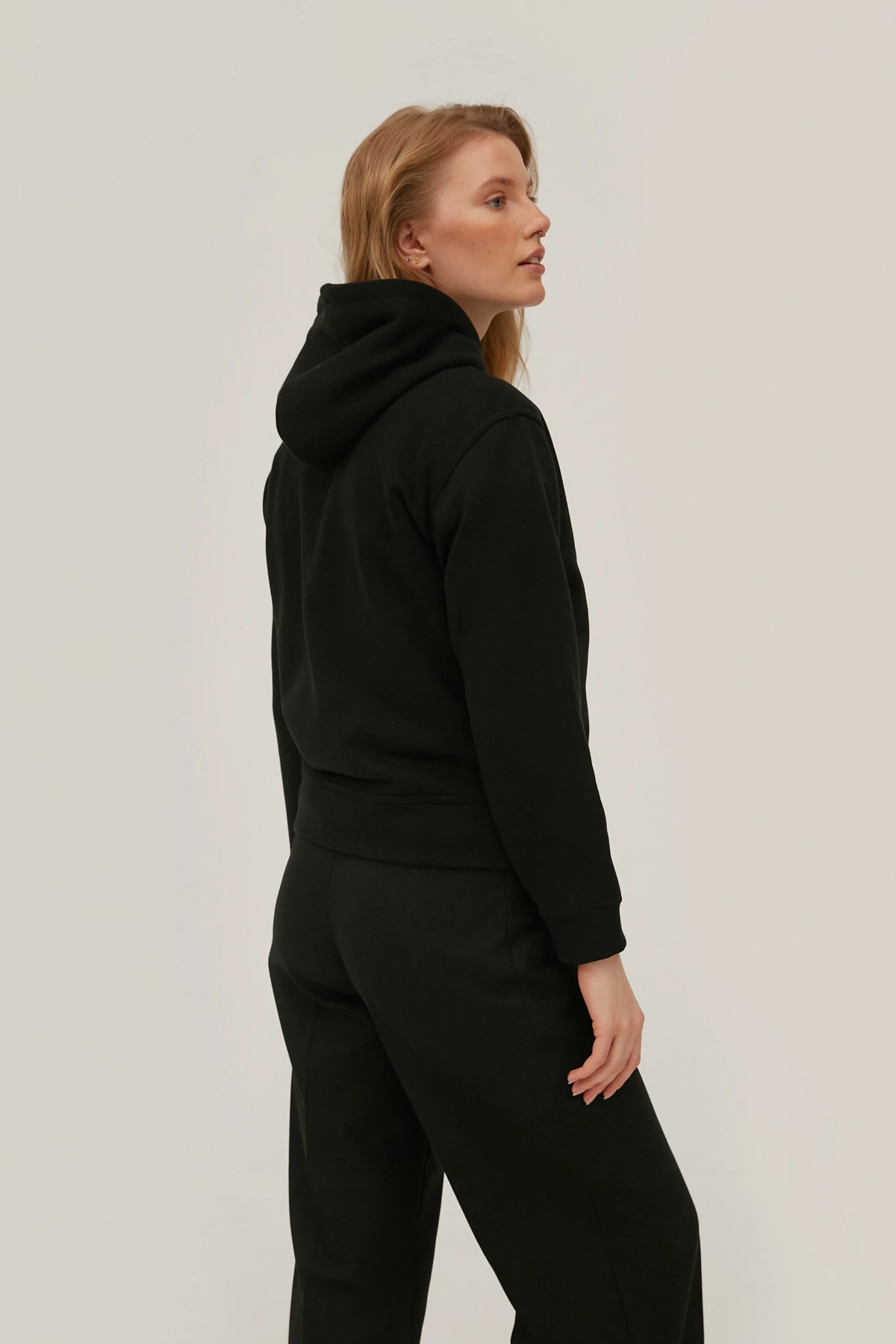 Black fleece jersey hoodie with "Spoiler" print, photo 3