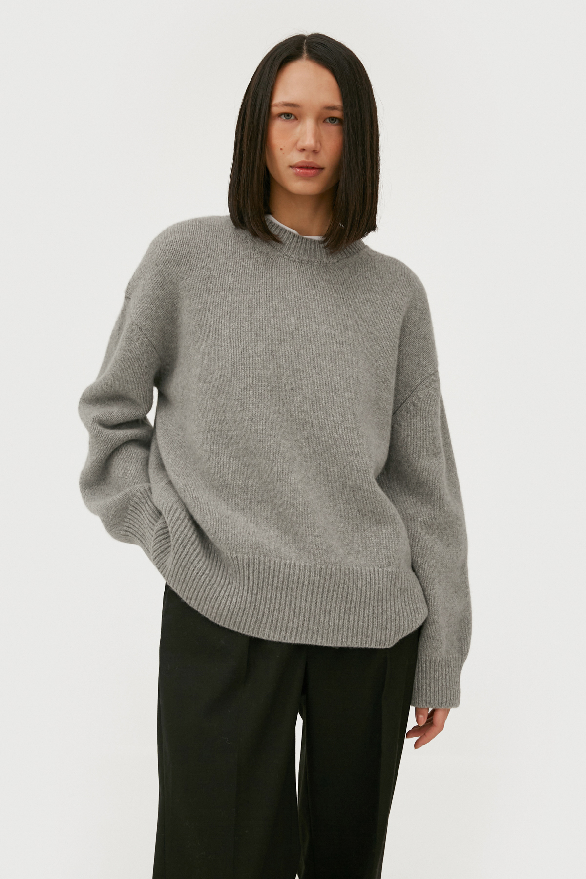 Cashmere grey loose-fit sweater, photo 1