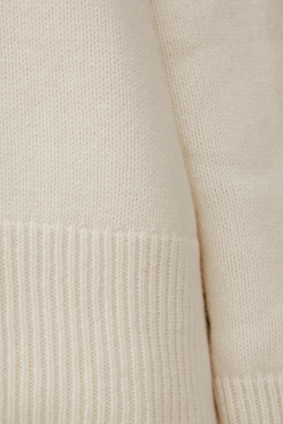 Cashmere milky loose-fit sweater, photo 4