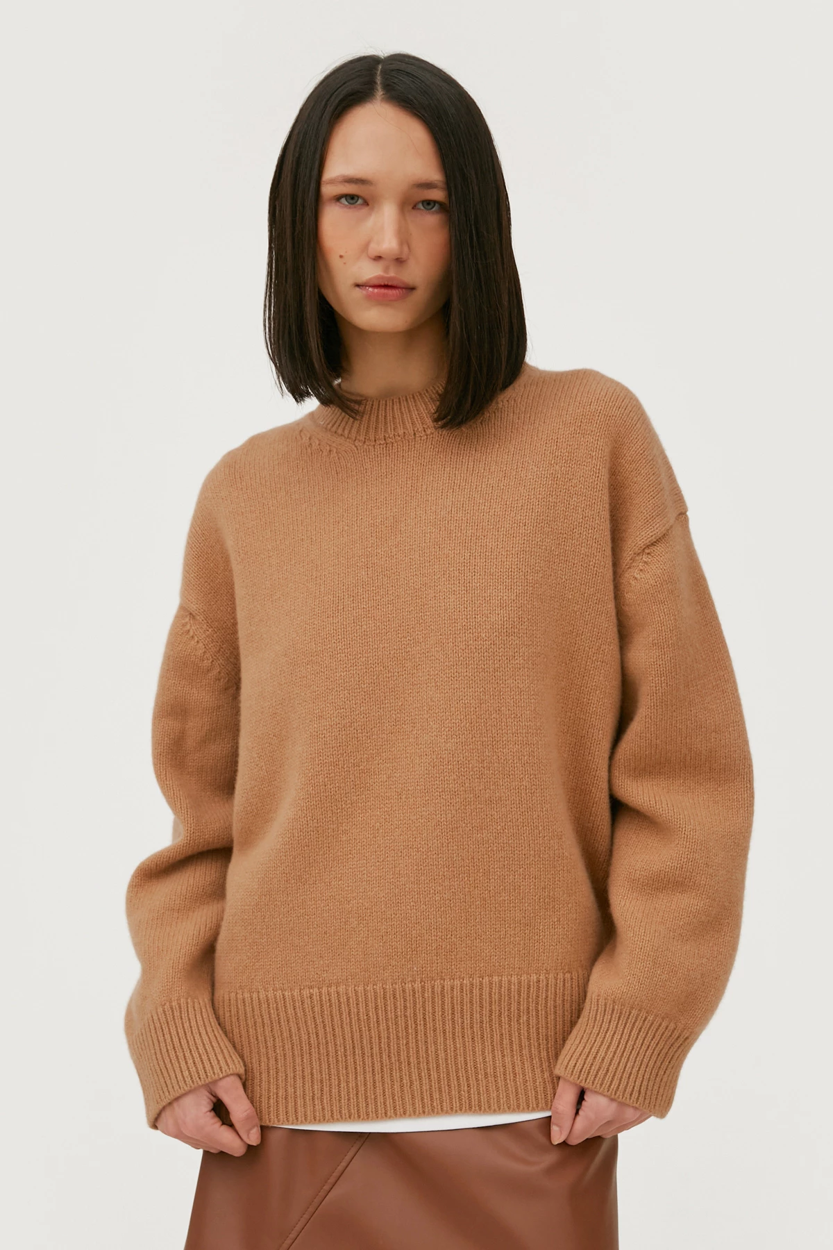 Cashmere caramel loose-fit sweater, photo 3
