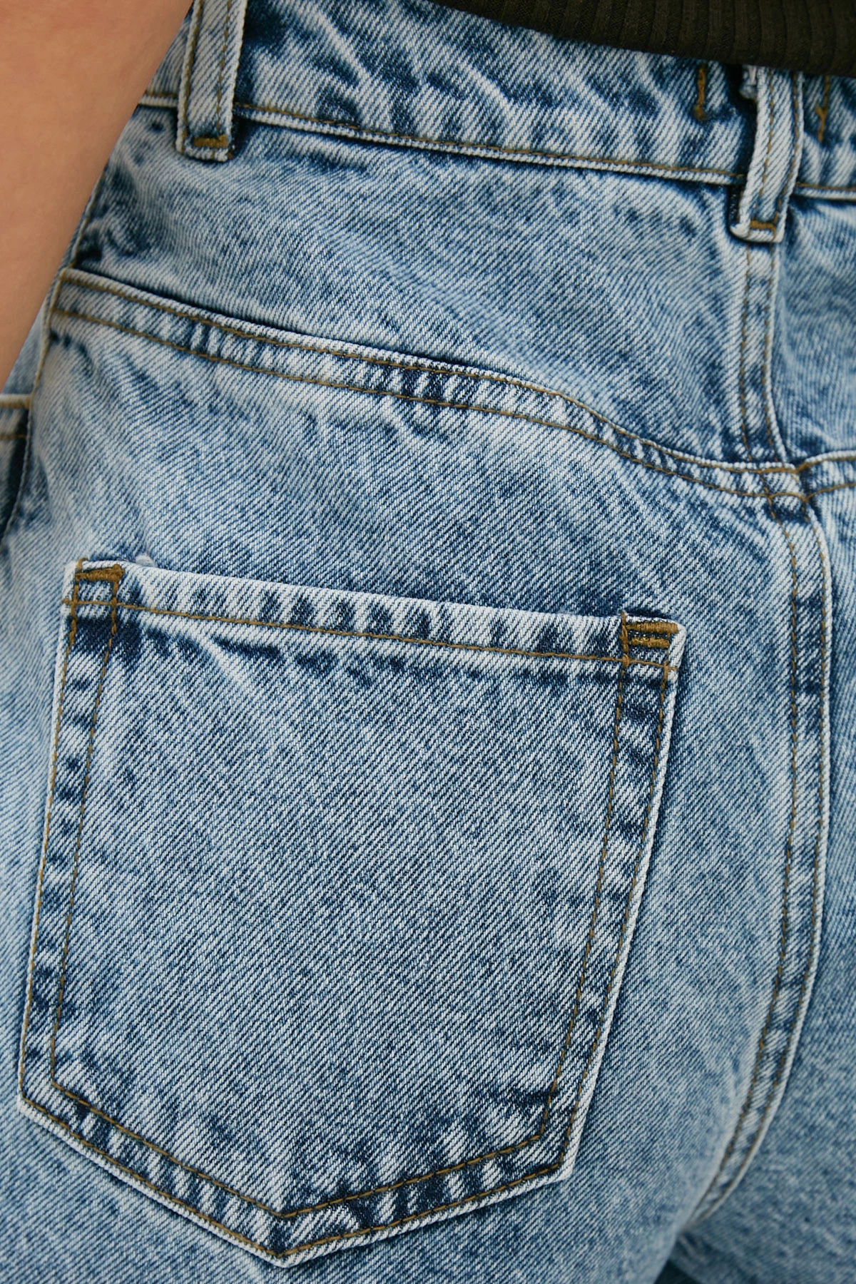 Long straight-cut light blue denim jeans , photo 5