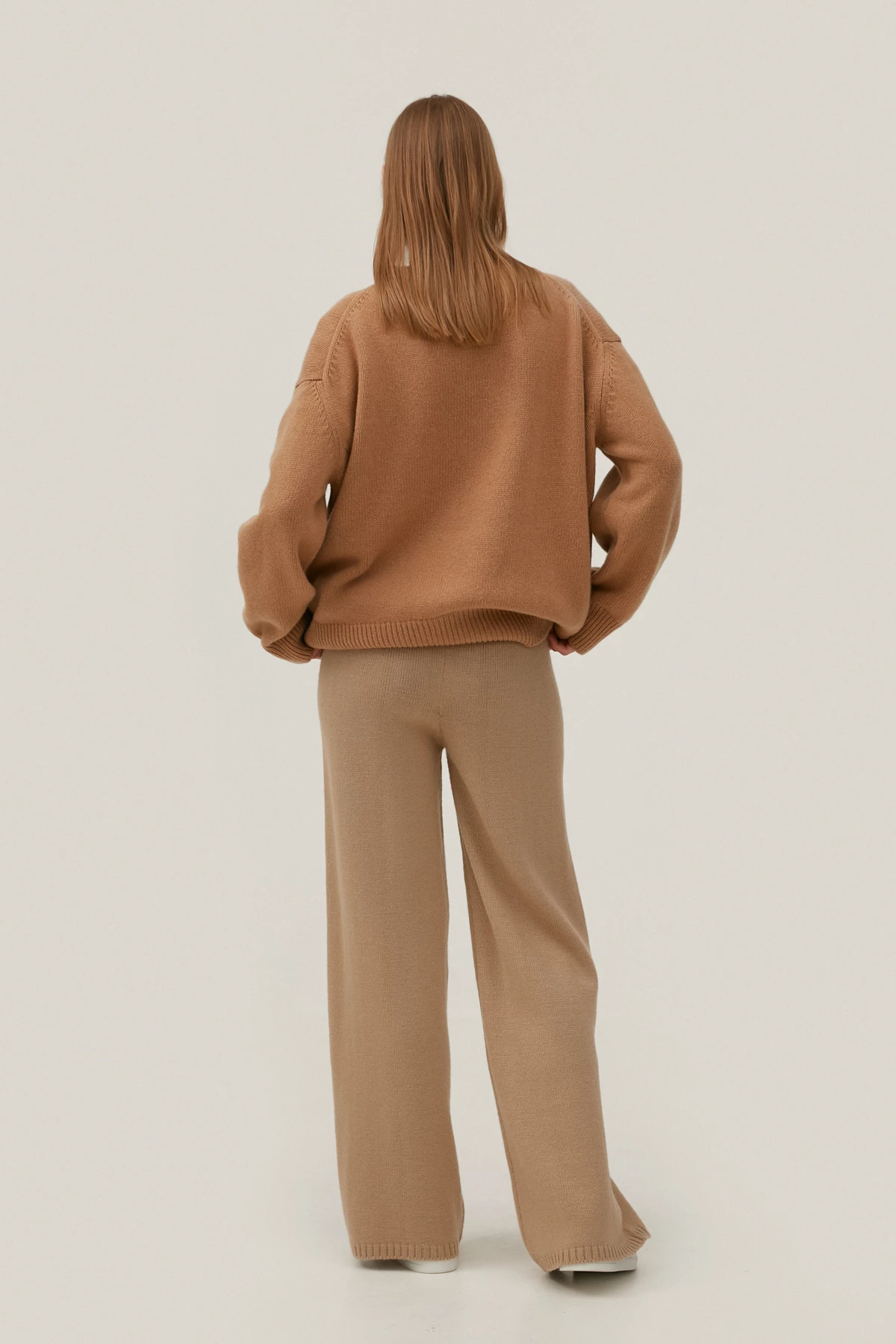 Beige knitted elongated pants with merino wool, photo 3